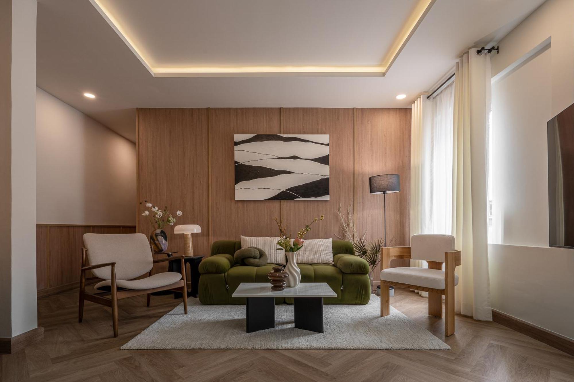Apartment Whole Floor Penthouse, 3 Bedroom 3 Bath, Next To Metro Station *