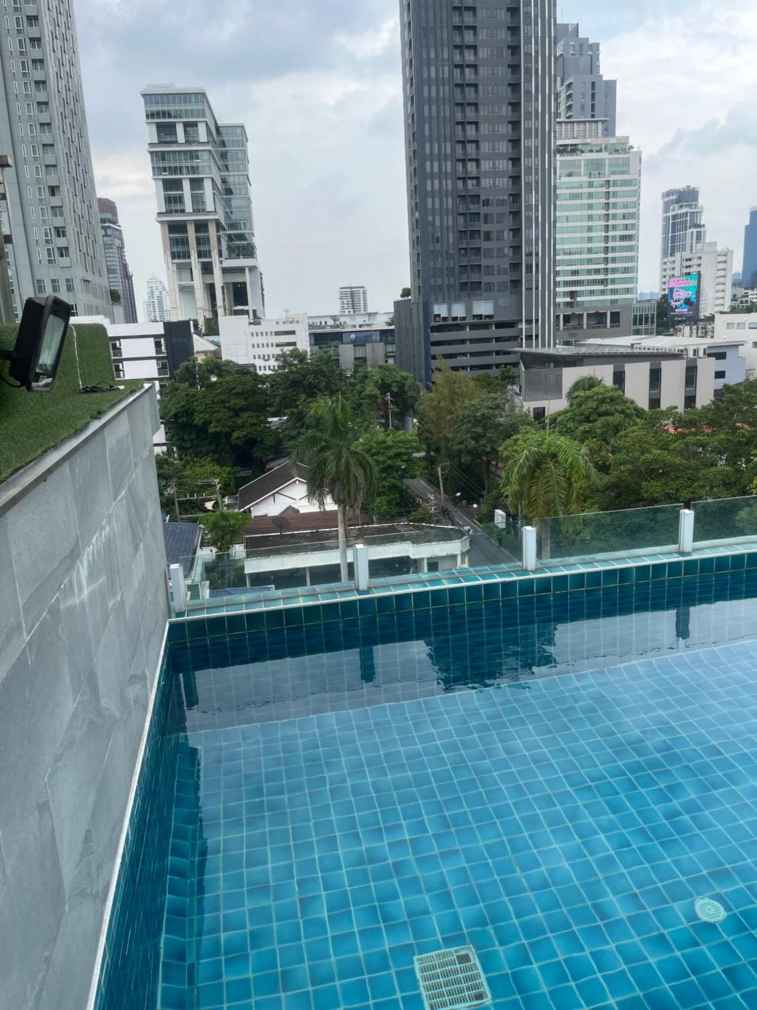 Spacious Bedroom- 2 Mins From Train Station Căn hộ Bangkok