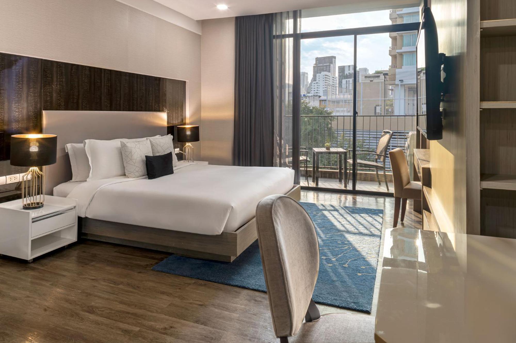 Metropolis Bangkok, Tapestry Collection By Hilton Hotel