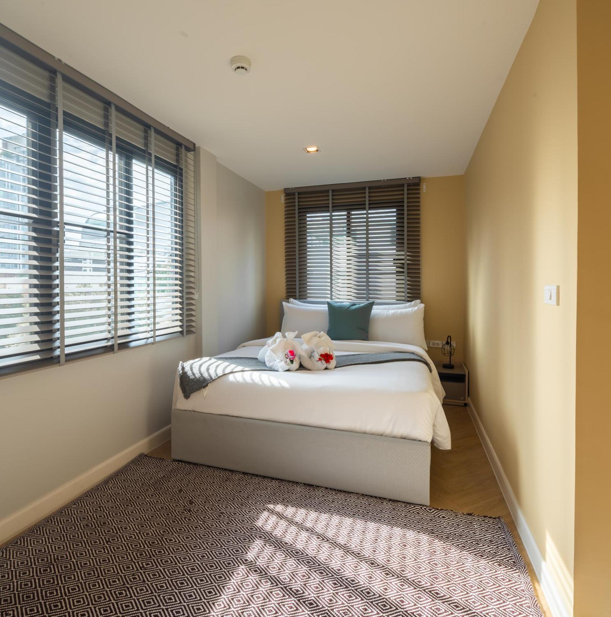 Triple Four Apartment
