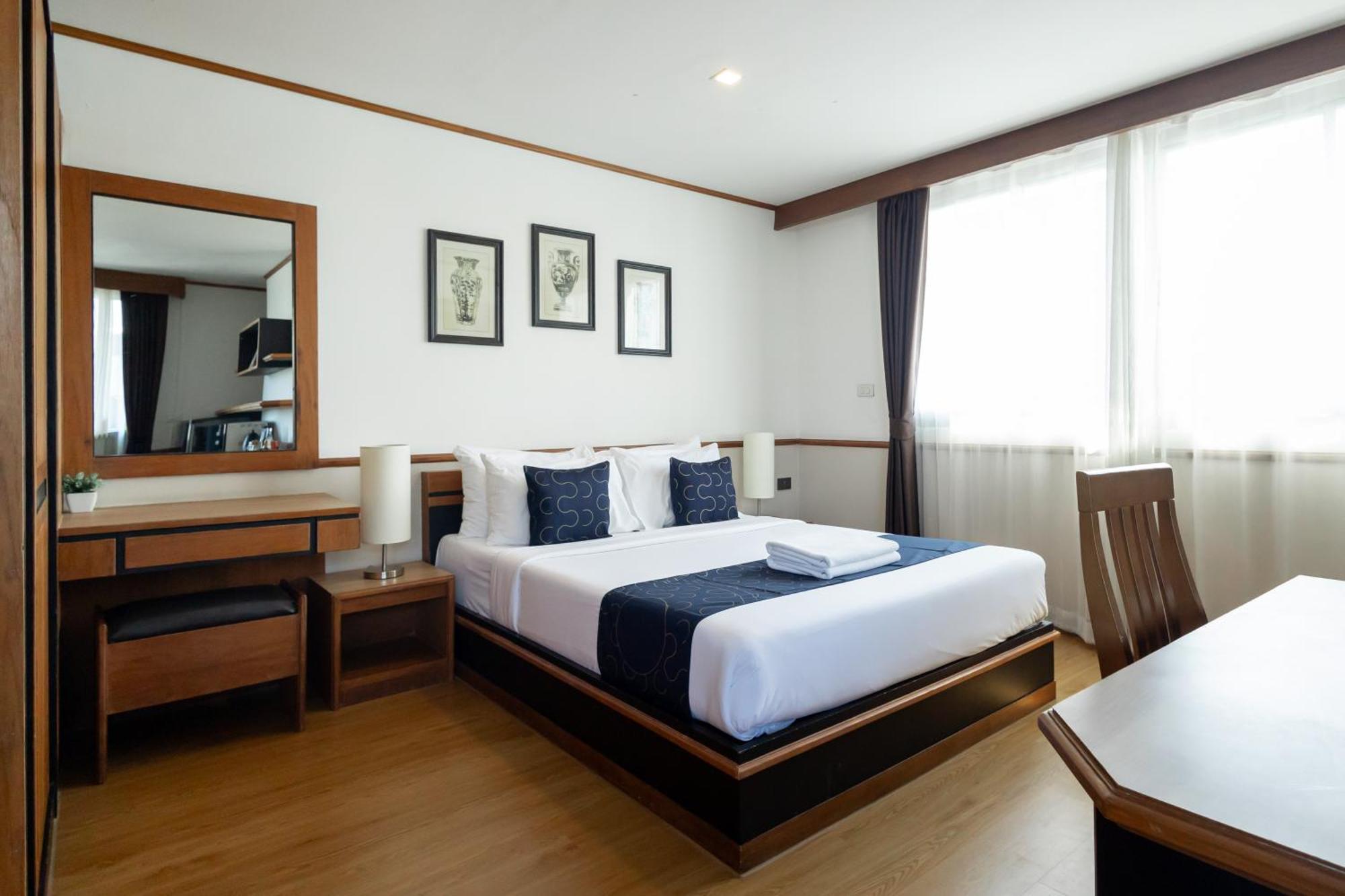 Nature Boutique Ratchayothin Hotel