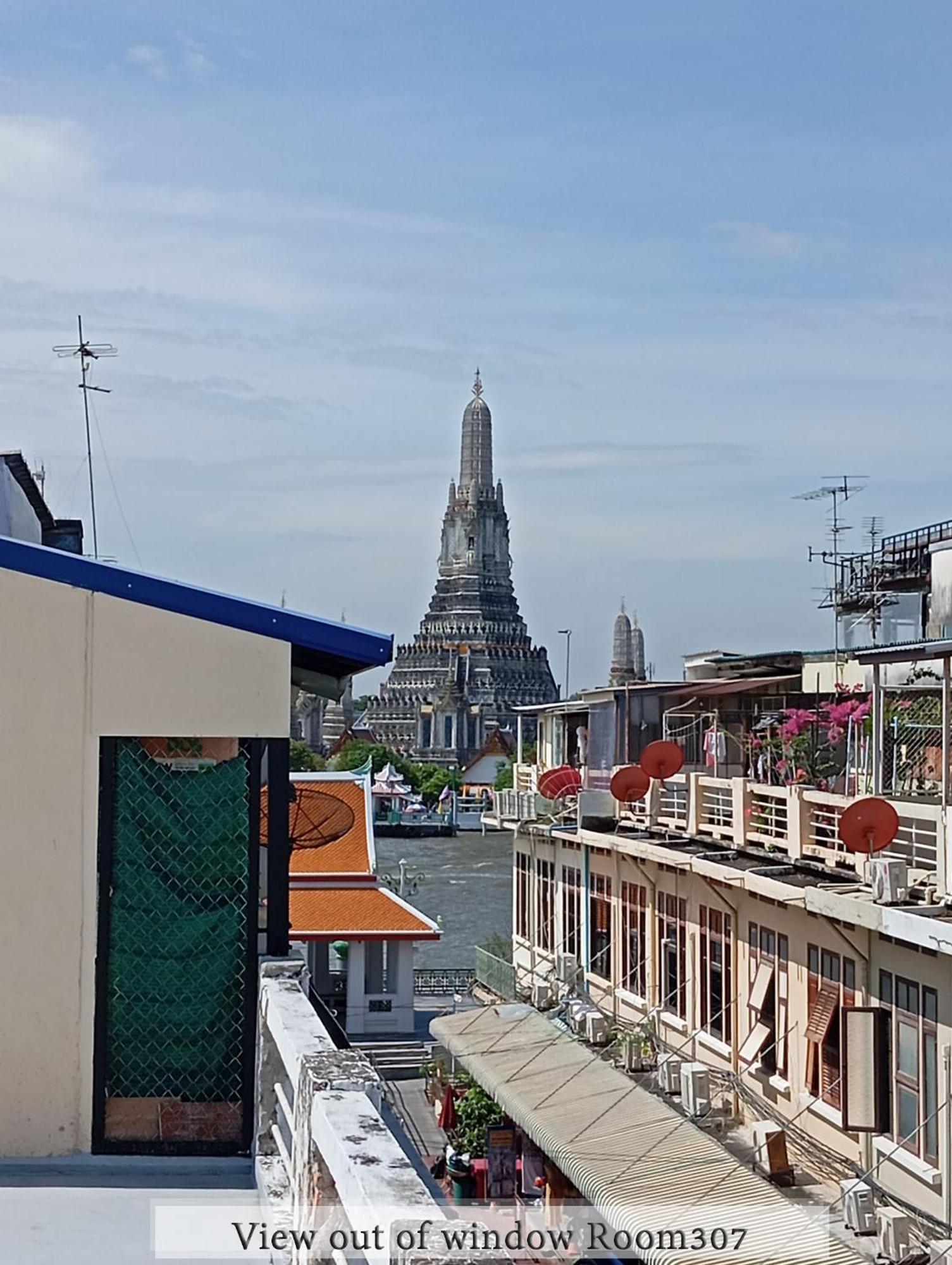 Chetuphon Gate Bangkok