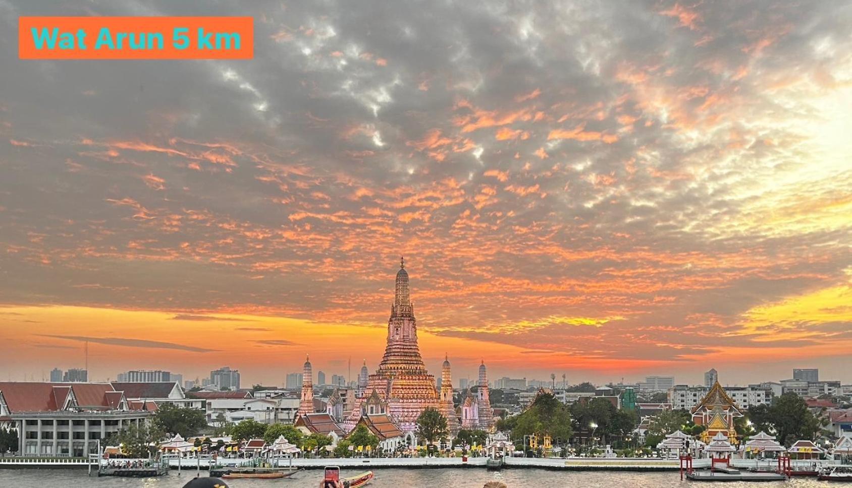 Center Bangrak At * Bangkok