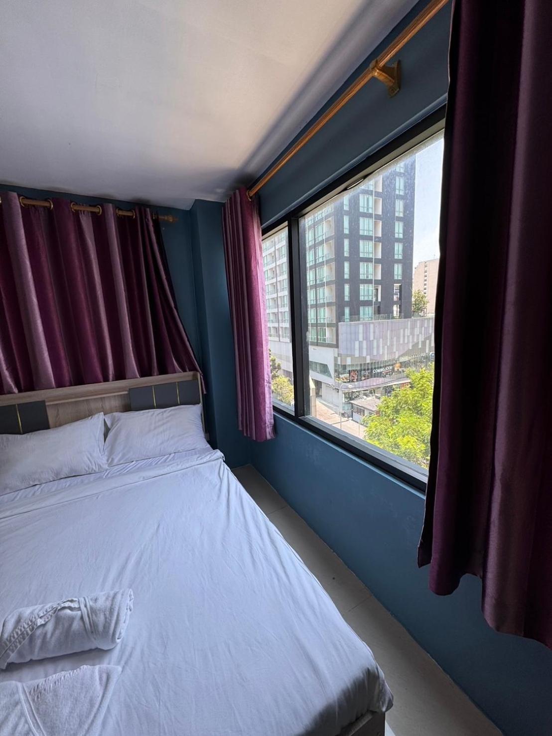 Inn Orchid Skv3