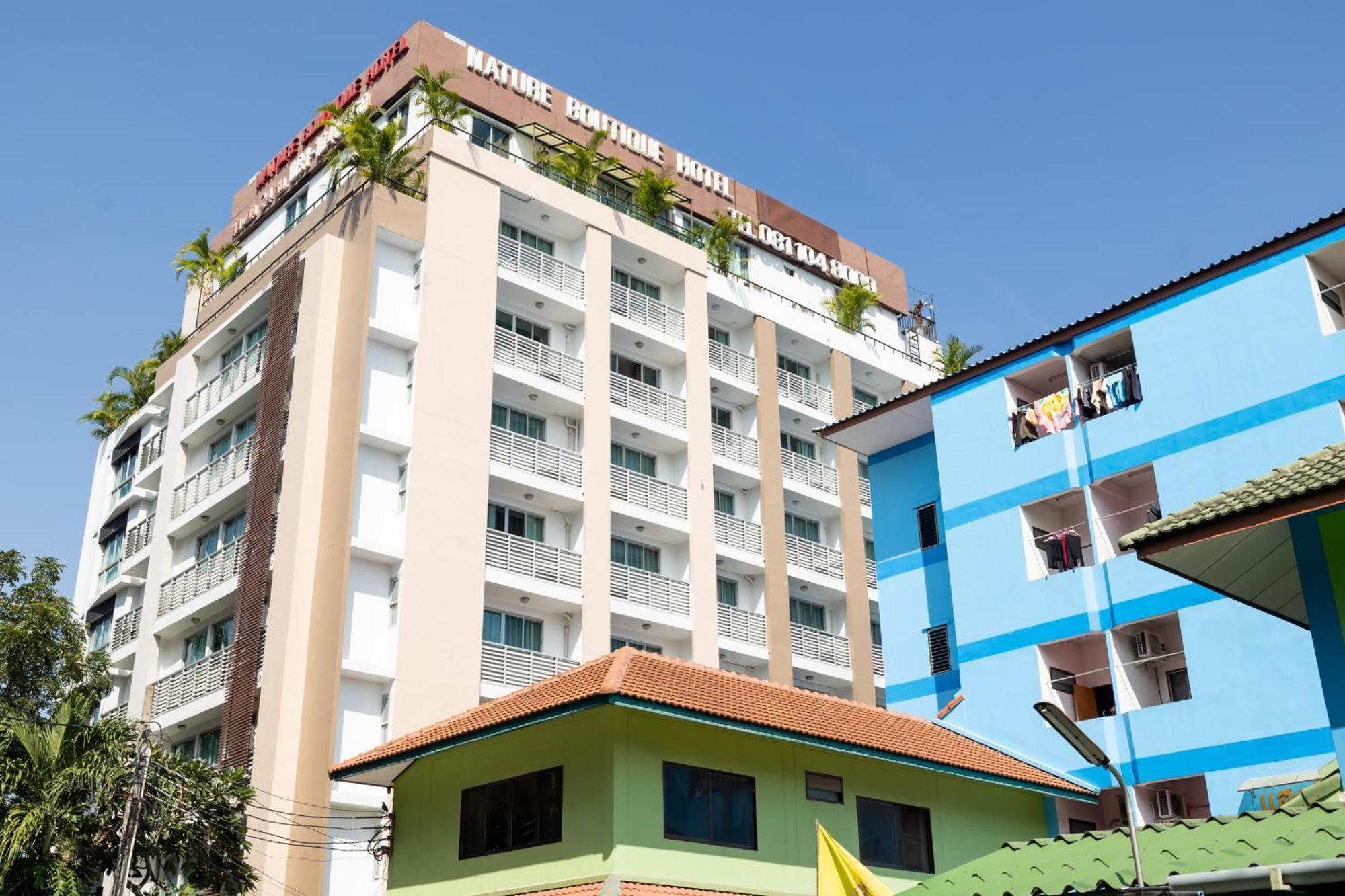 Nature Boutique Ratchayothin Hotel