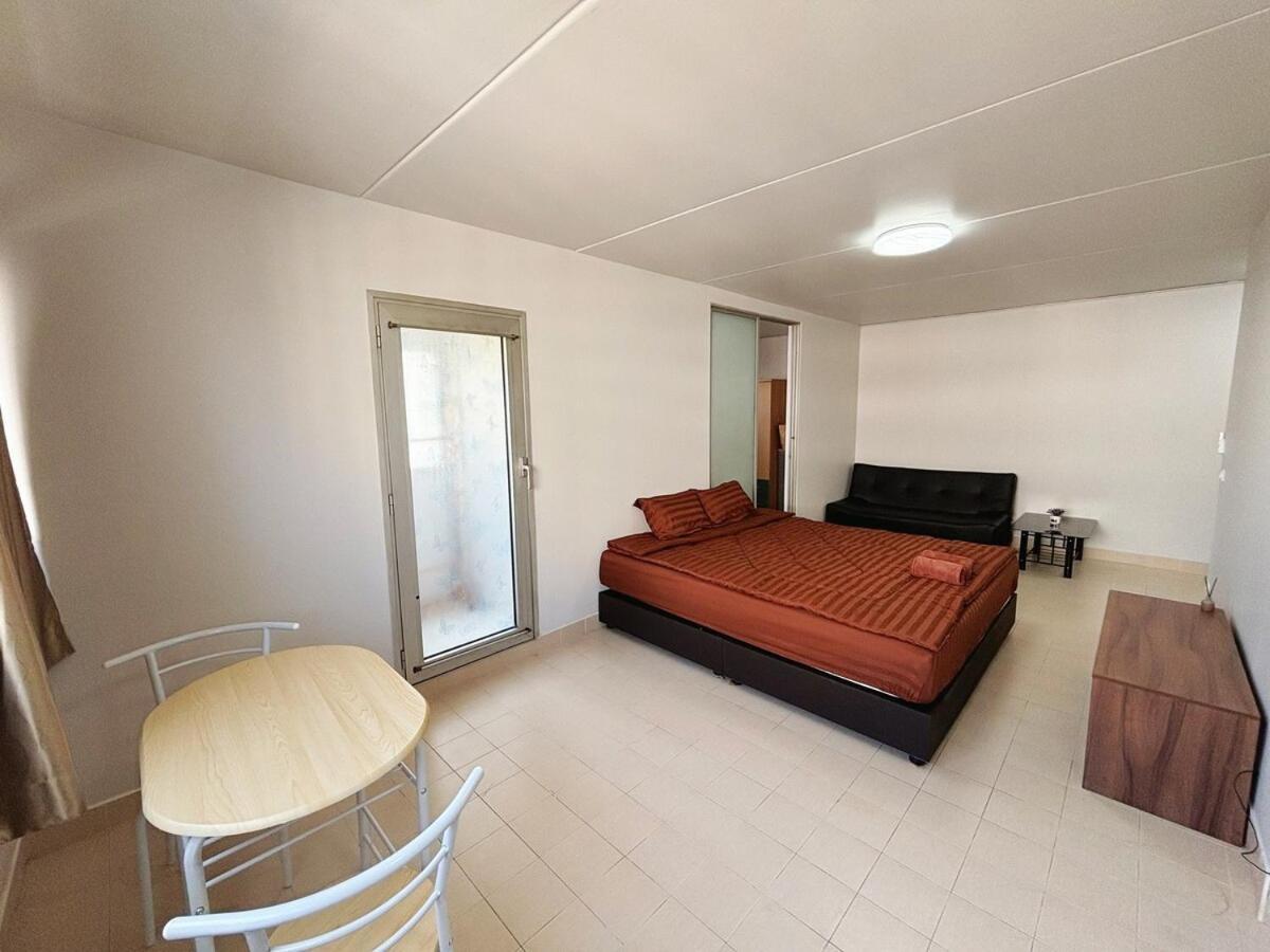 Apartment Impact - Don Mueng C5 *
