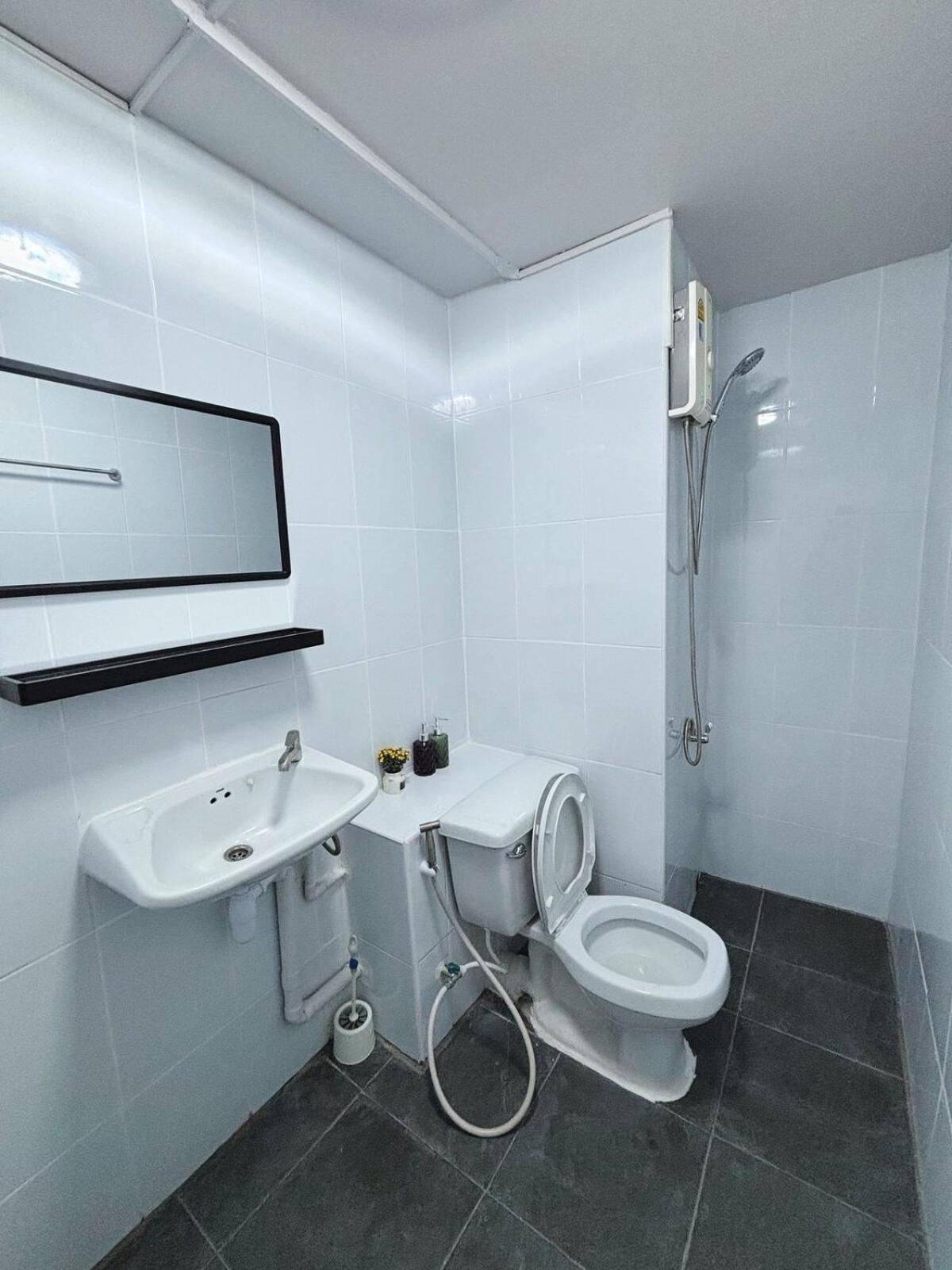 Apartment Impact - Don Mueng C5