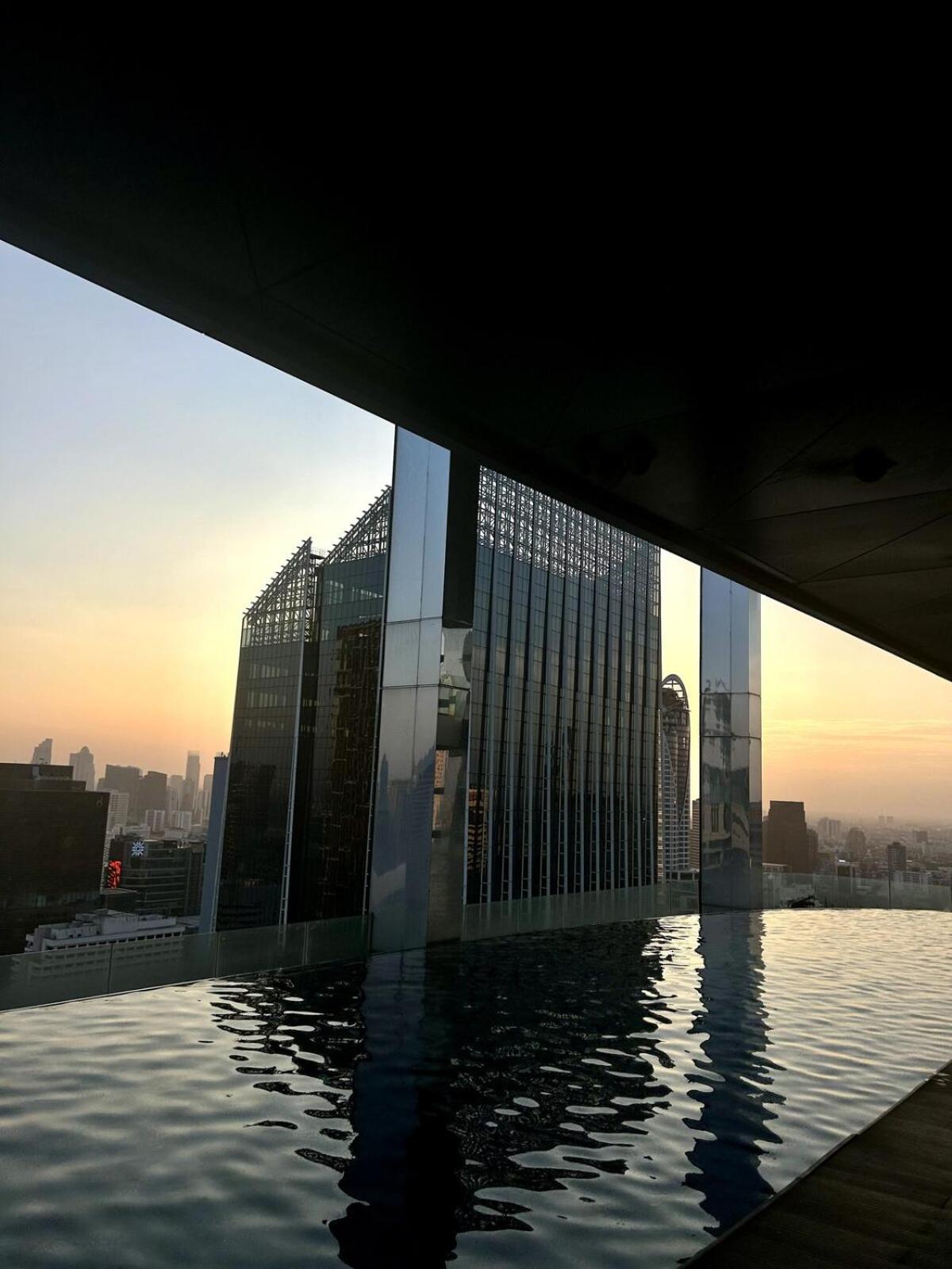 Luxe Siam Pool 360 Near Bts Shopping *