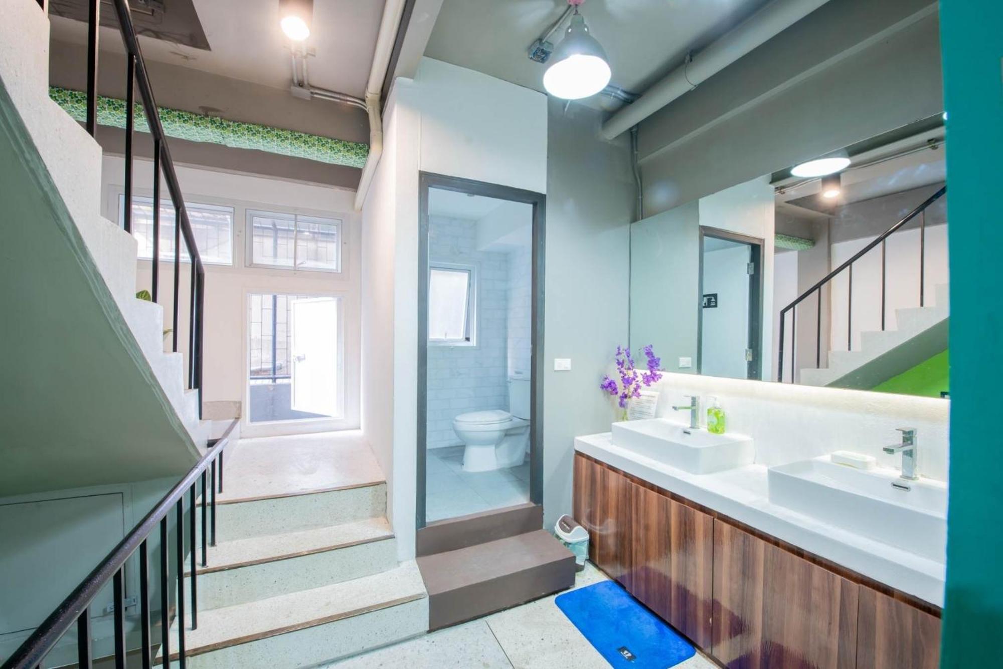 Mascotte Silom Hostal