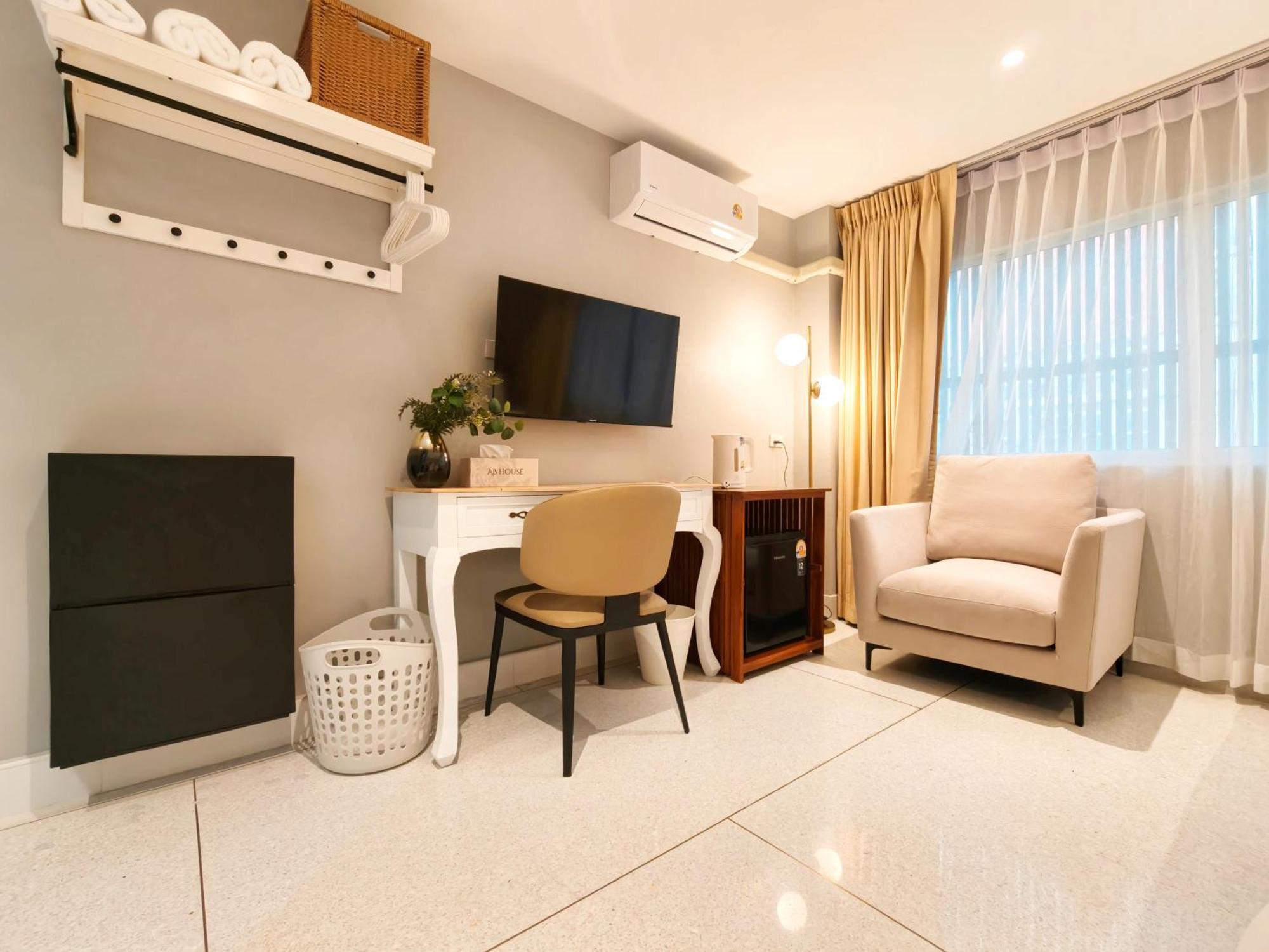 Khách sạn hẻo lánh Ab House Bangkok
