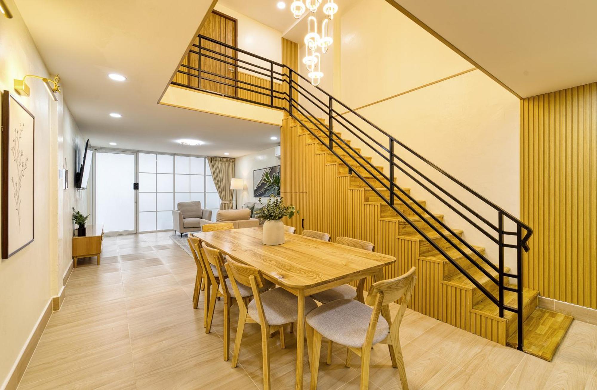 Khách sạn hẻo lánh Ab House *