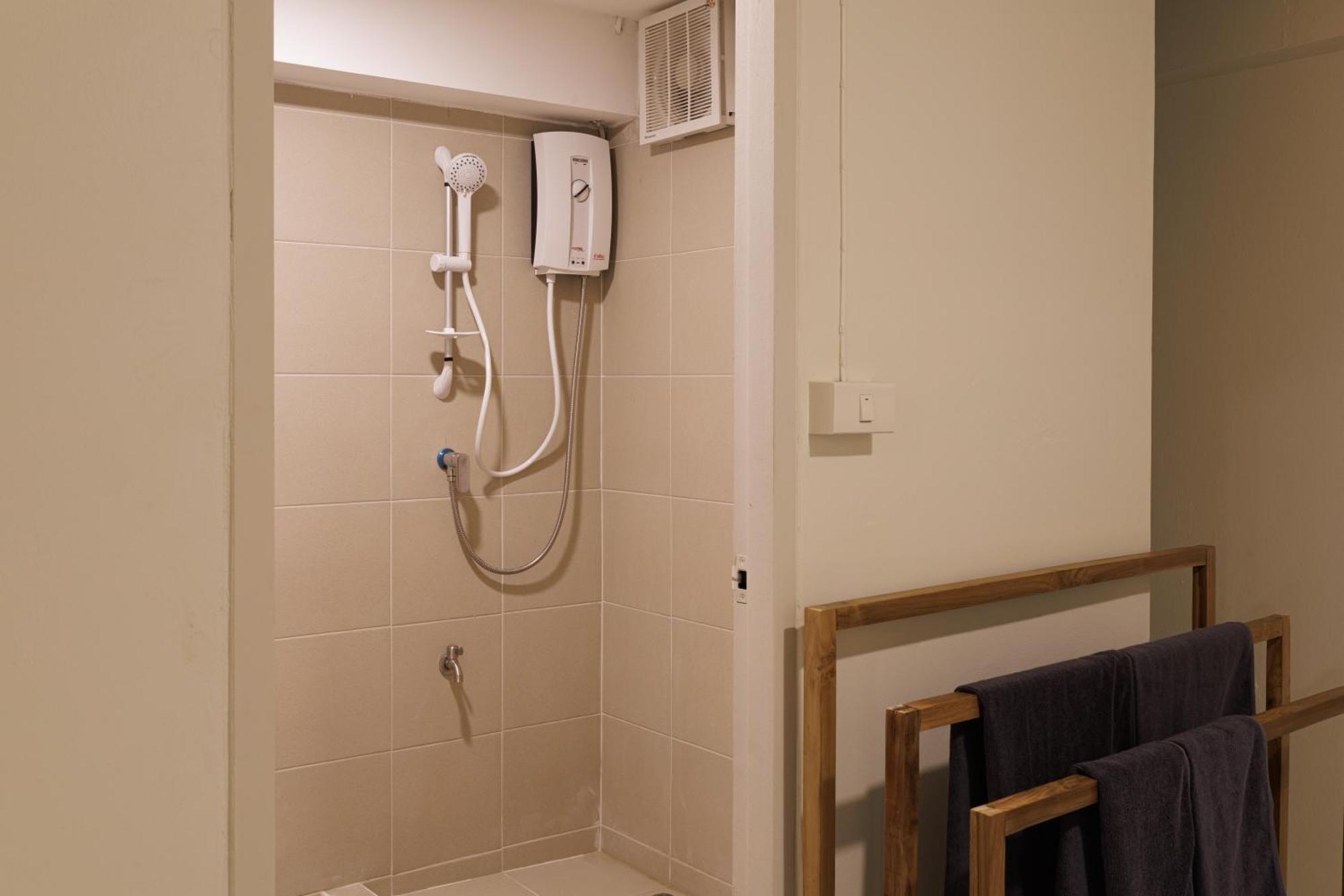 Wisma tamu Baan Nuit Stayhouse *