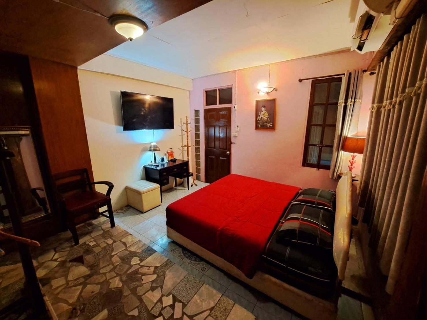 Guest house Cafe De Baan Raow *