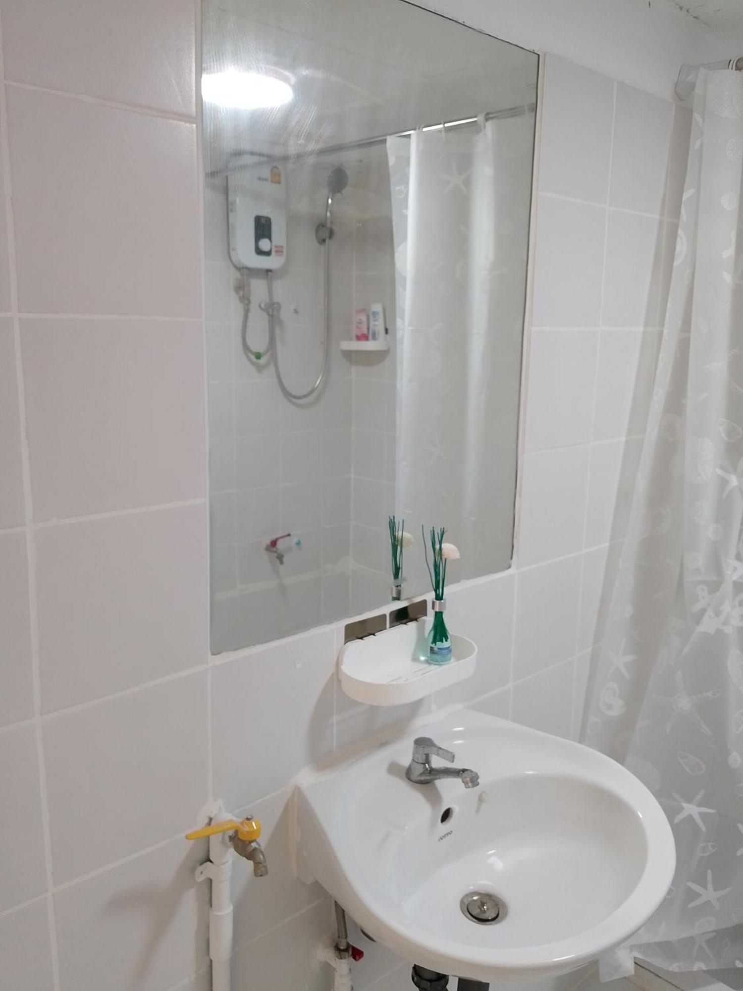 - Cozy Budget Flat In Ladphao Rd, Bangkapi *