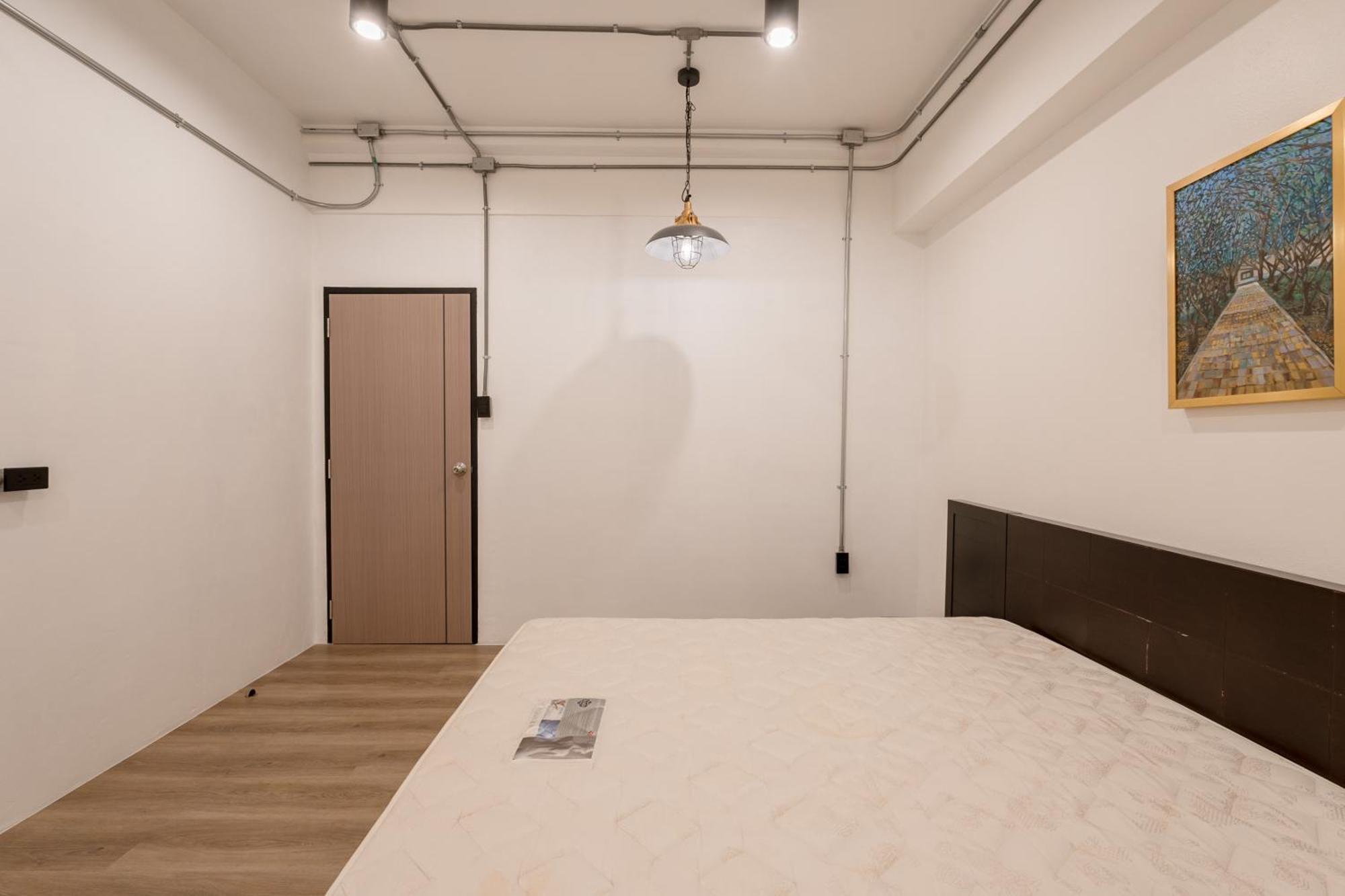 Location Near Patpong Night Market Apartment *