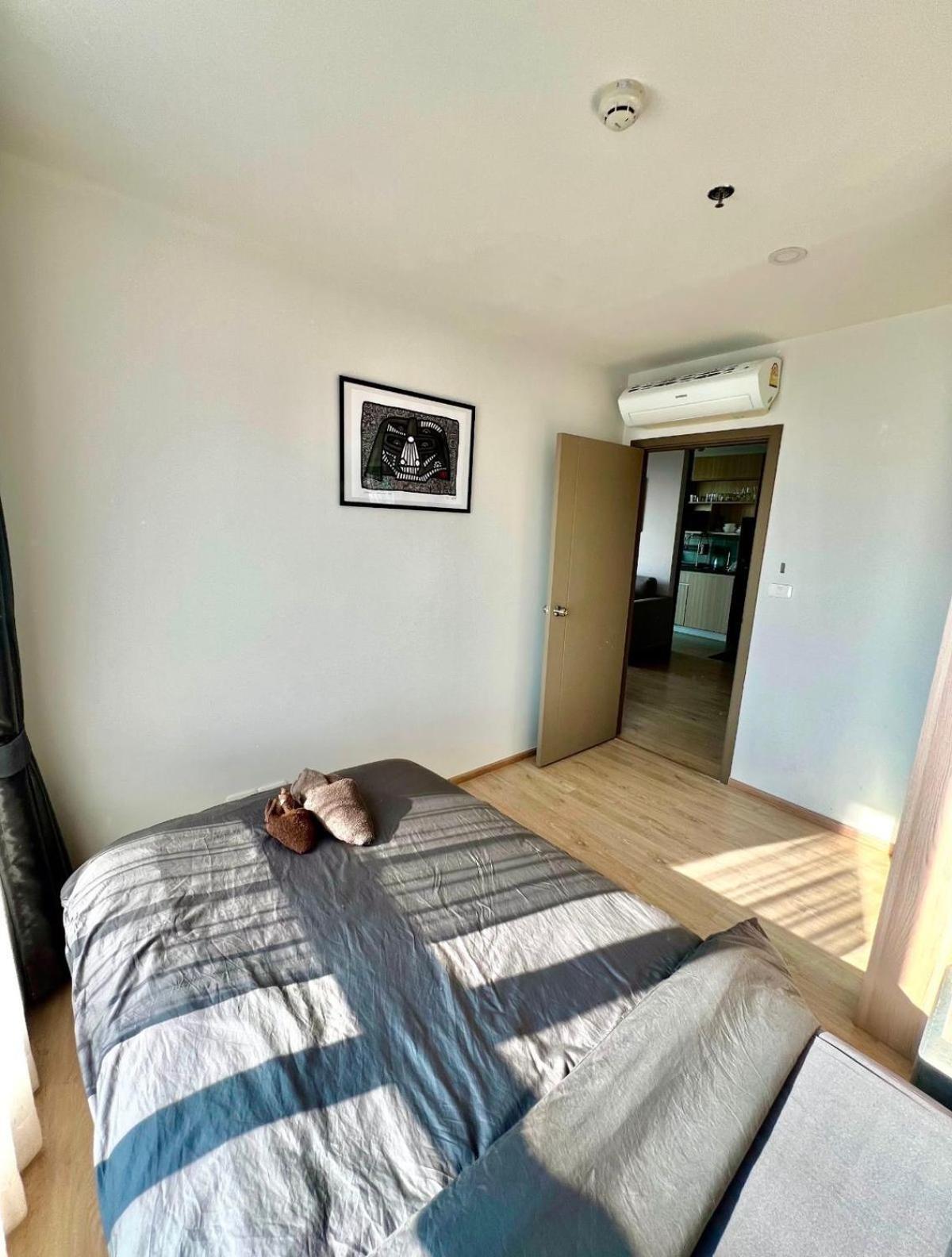 Modern 2br Near Bts With Pool & Workspace