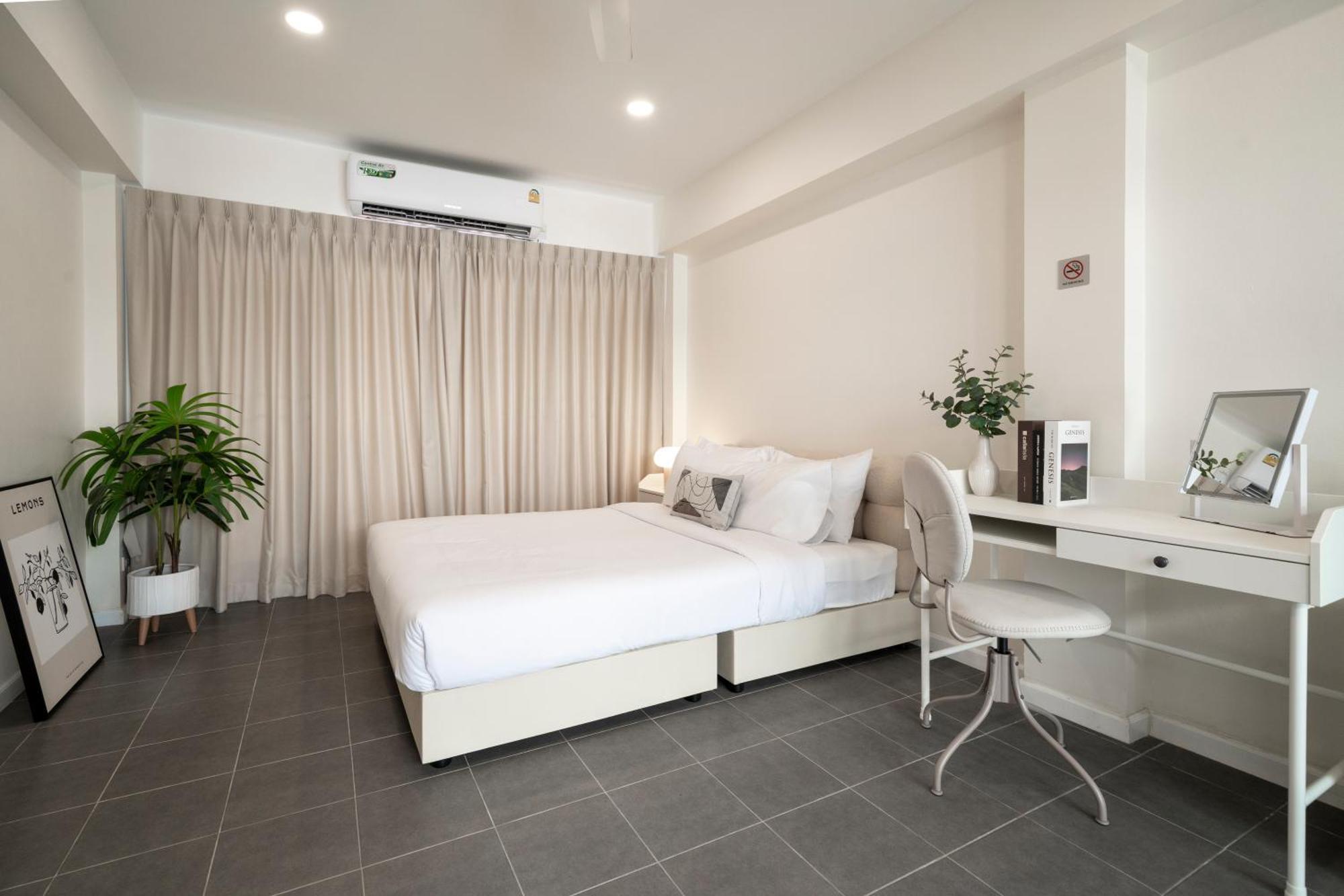 Holiday home 4br Walk To Chinatown, Mrt Luggage Dropoff *
