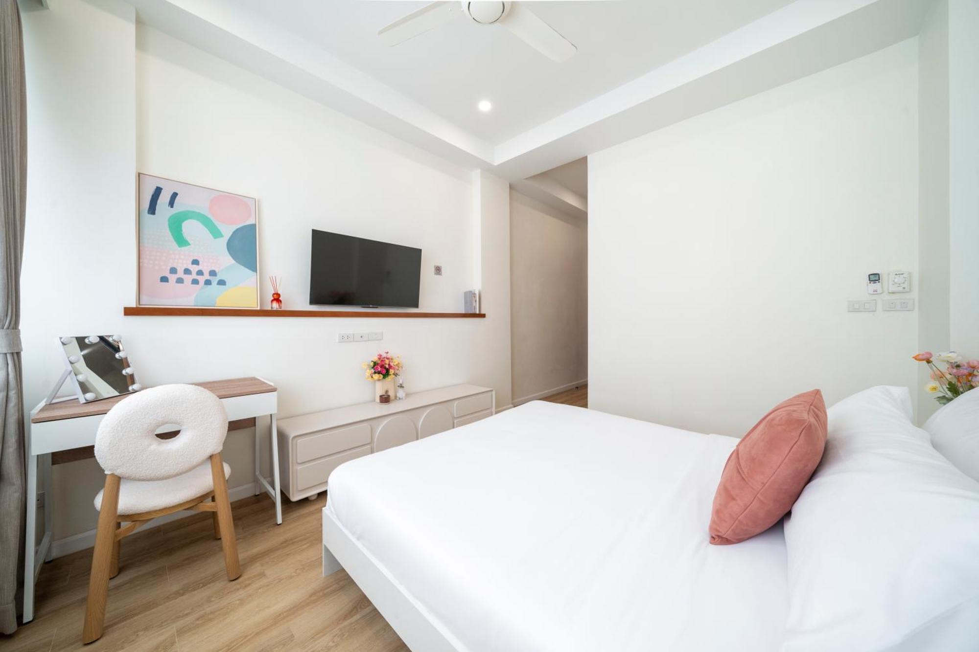 Holiday home 4br Walk To Chinatown, Mrt Luggage Dropoff *