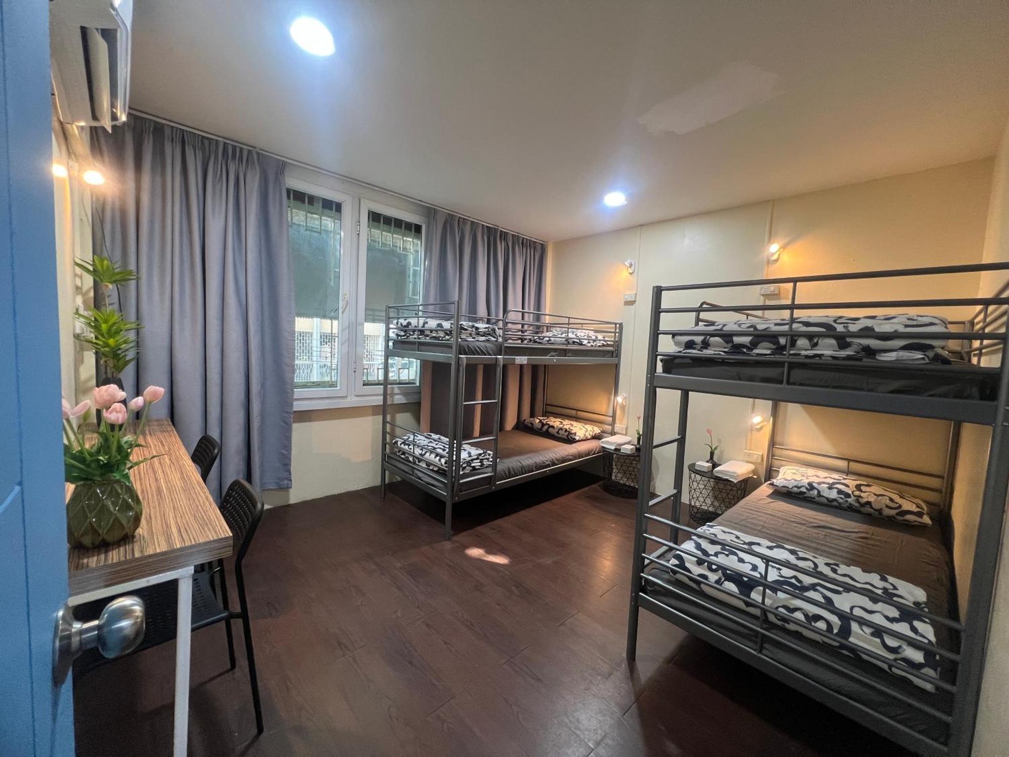 Youjia Youth Hostel *