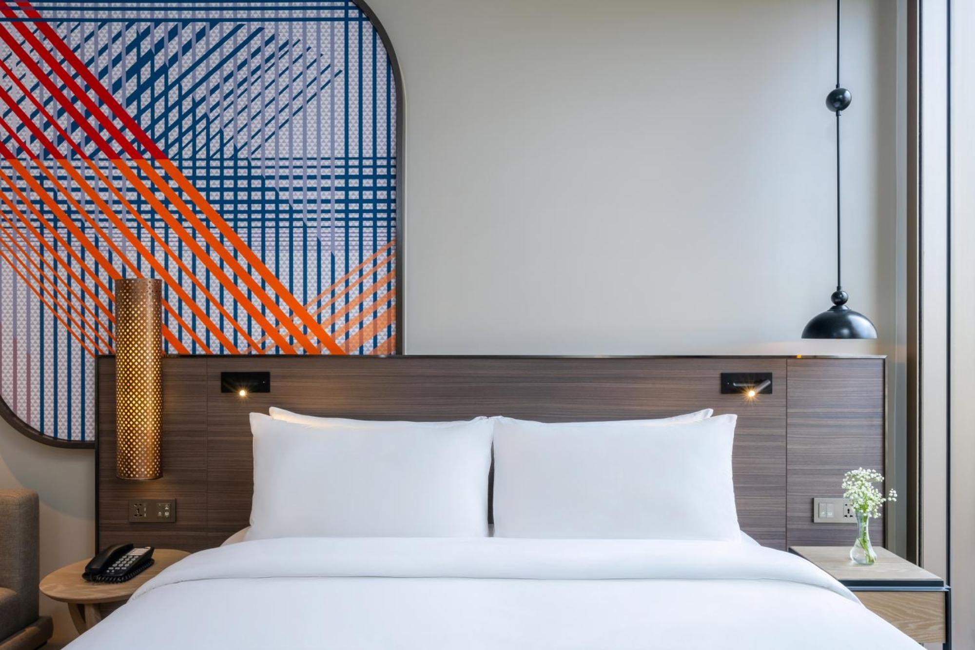 Mercure Surawong