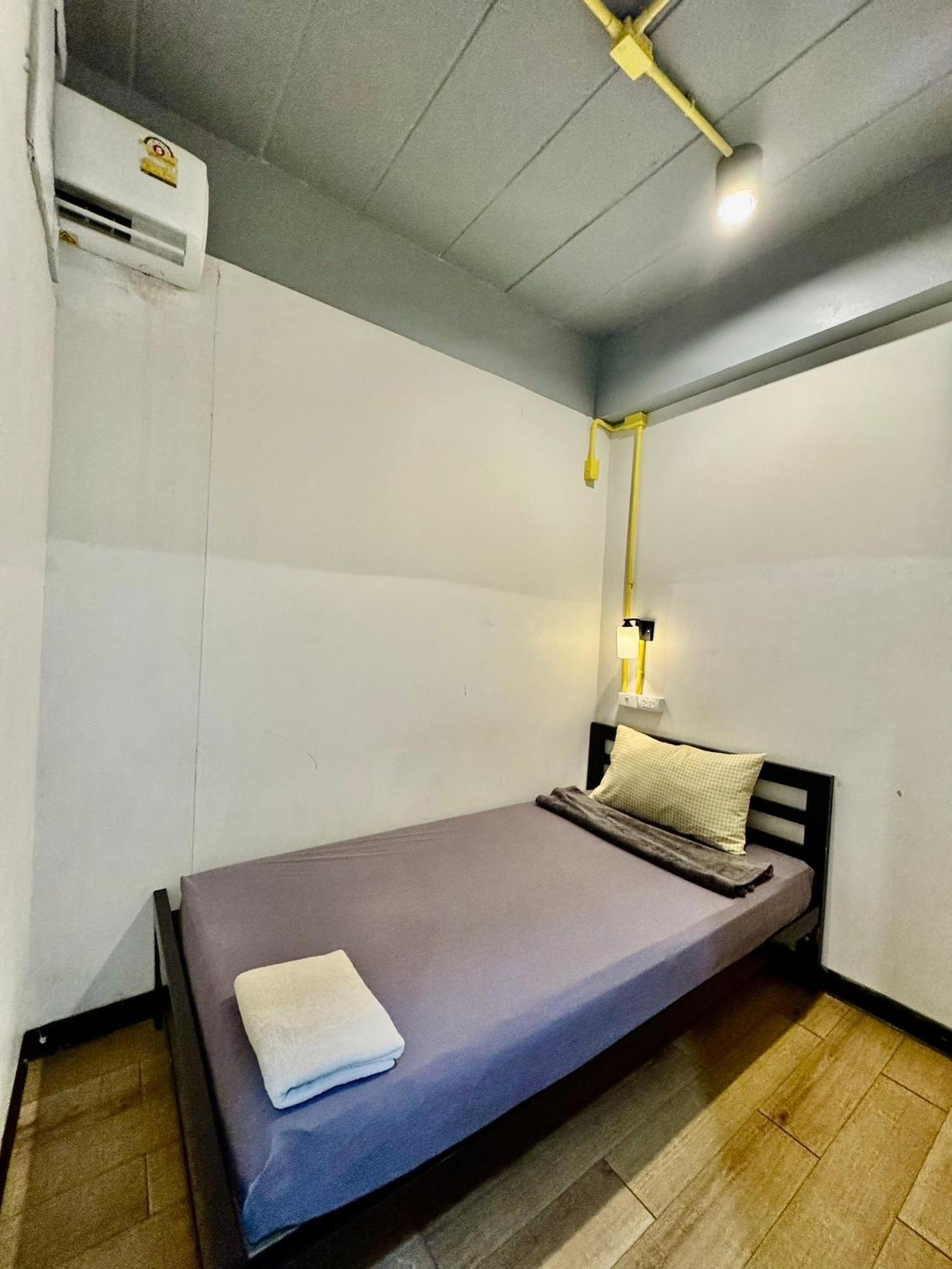 Bed Suvarnabhumi Hostel