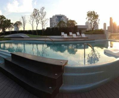 Luxury 1 *