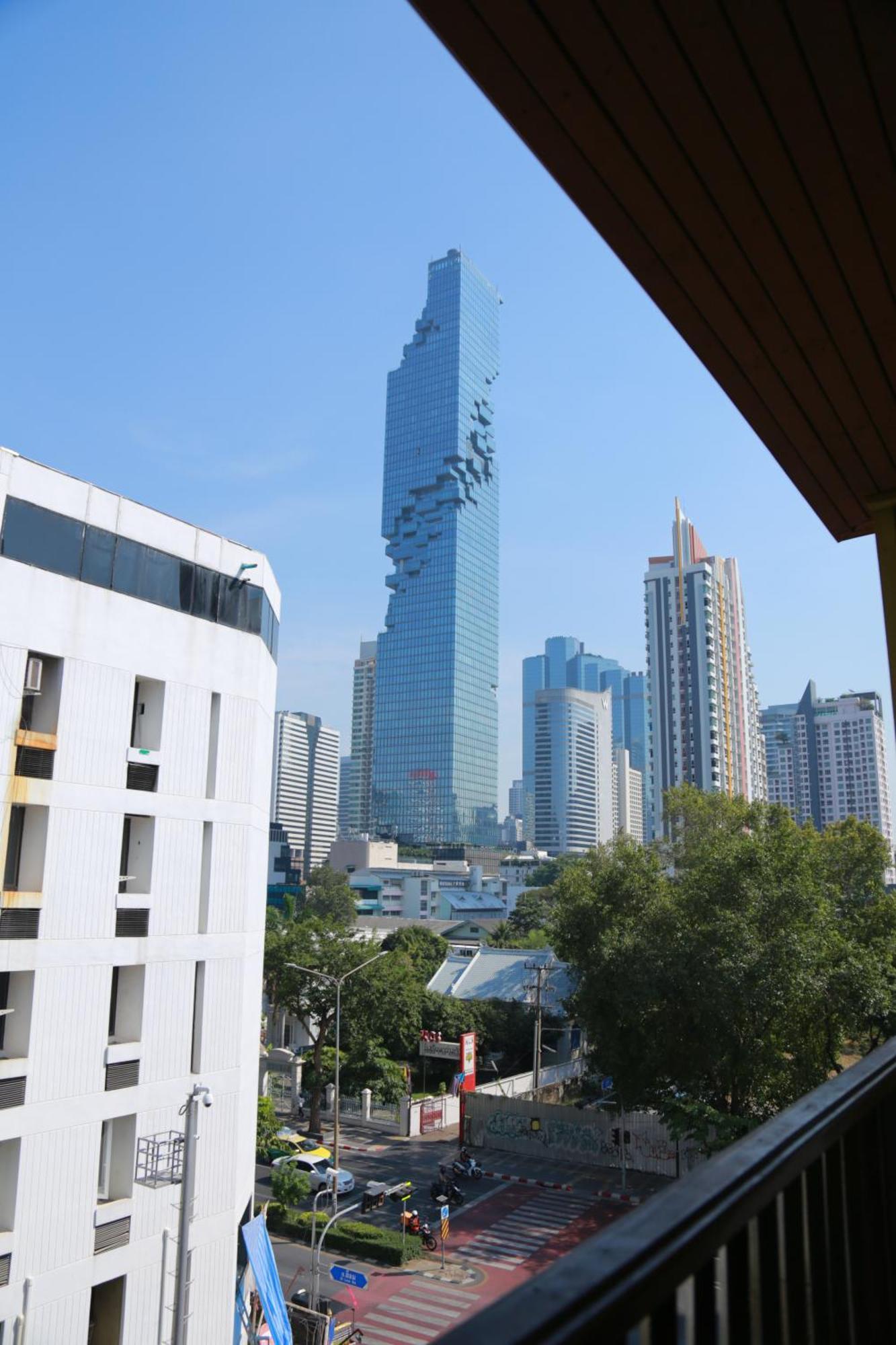Upar Silom Near Mahanakhon Hotell Bangkok