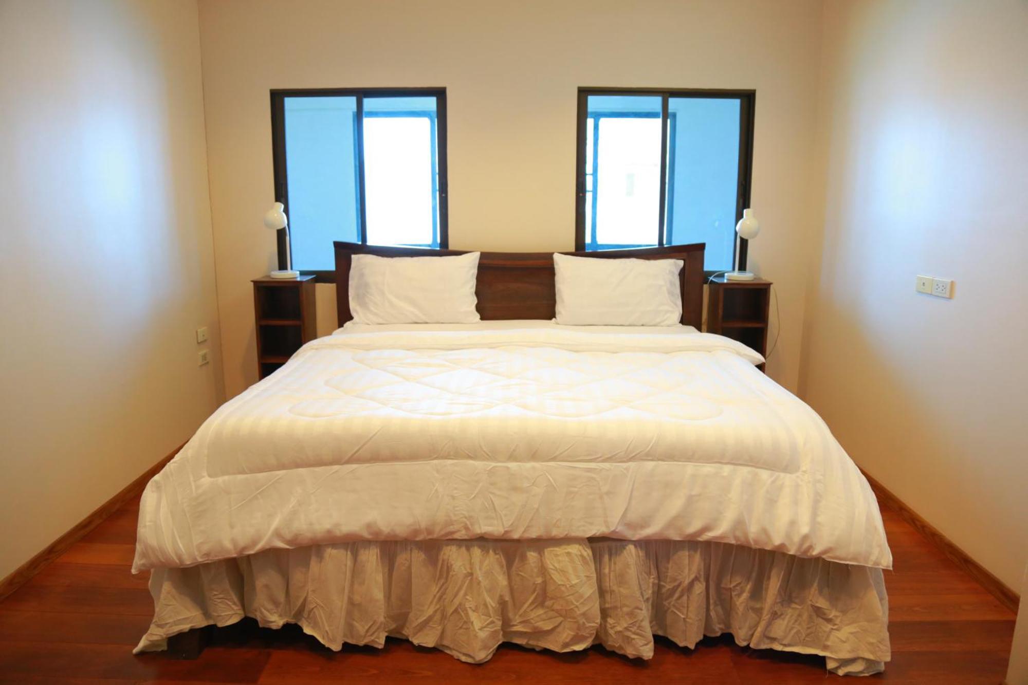Hotell Upar Silom Near Mahanakhon Bangkok