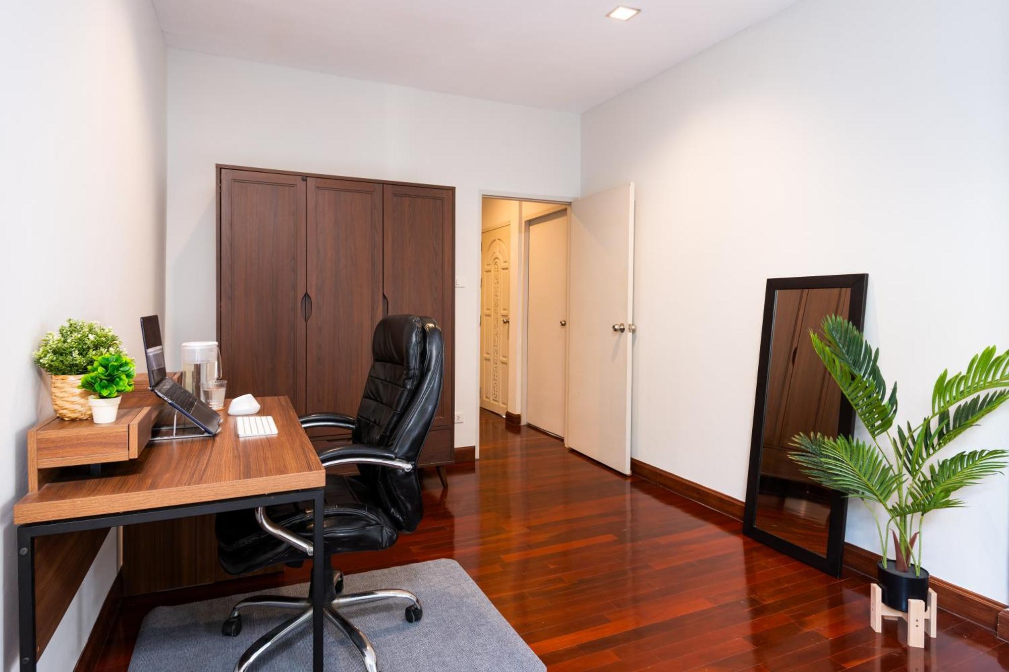 Casa de férias 3br Design Townhouse In - 10min To Bts, Emquartier *