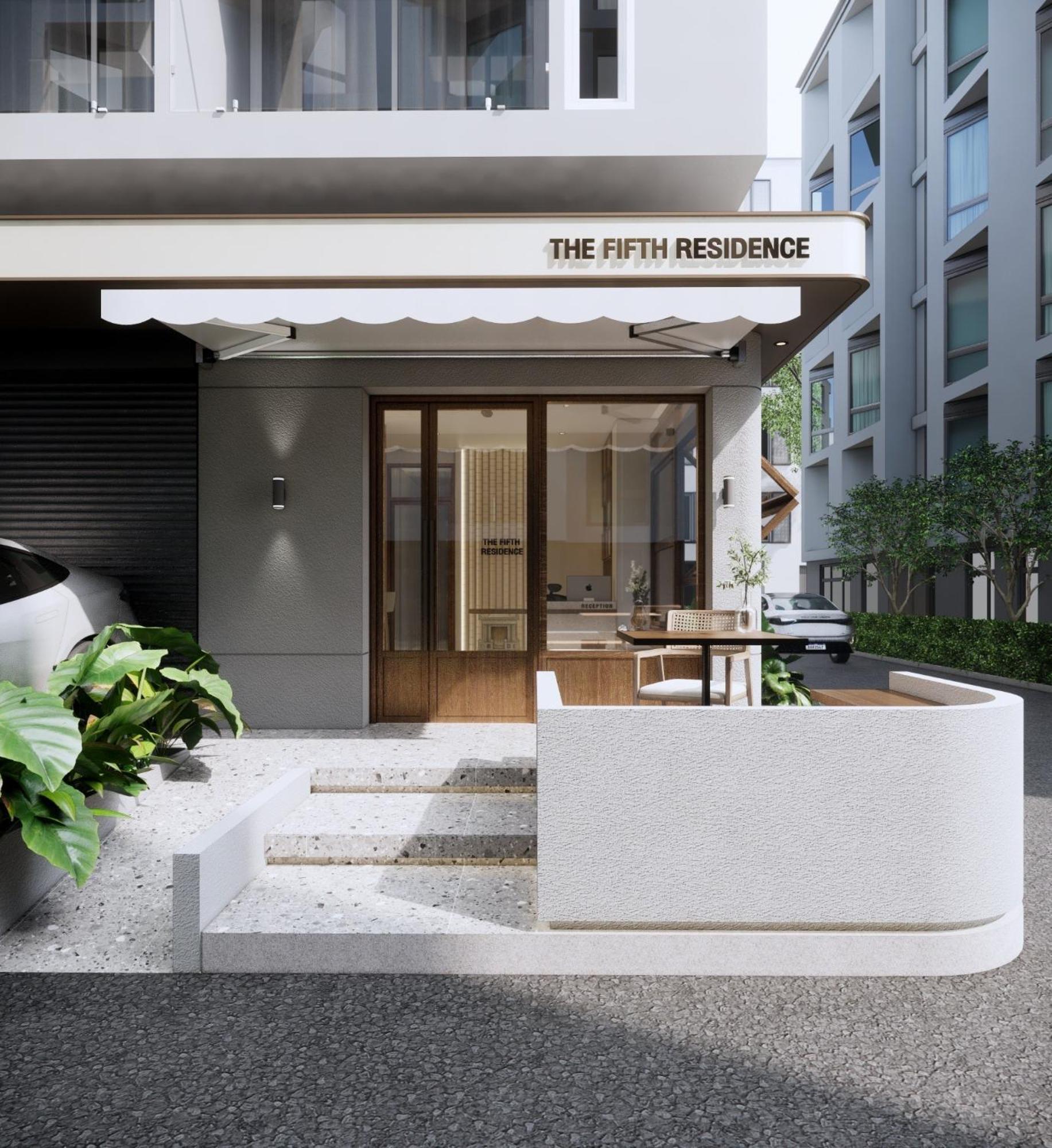 Hotell The Fifth 2*