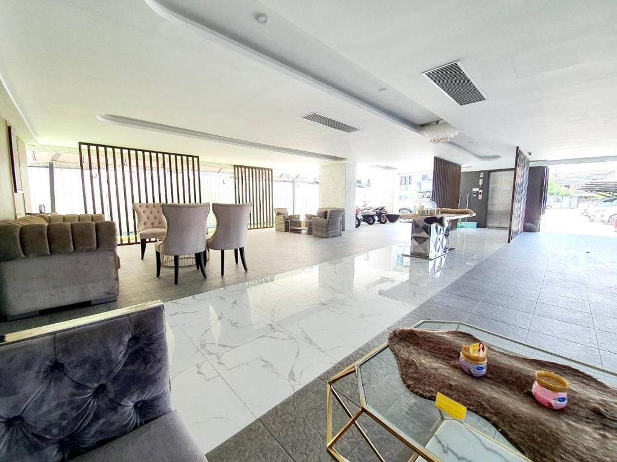 51 Suanplu Khách sạn 3*