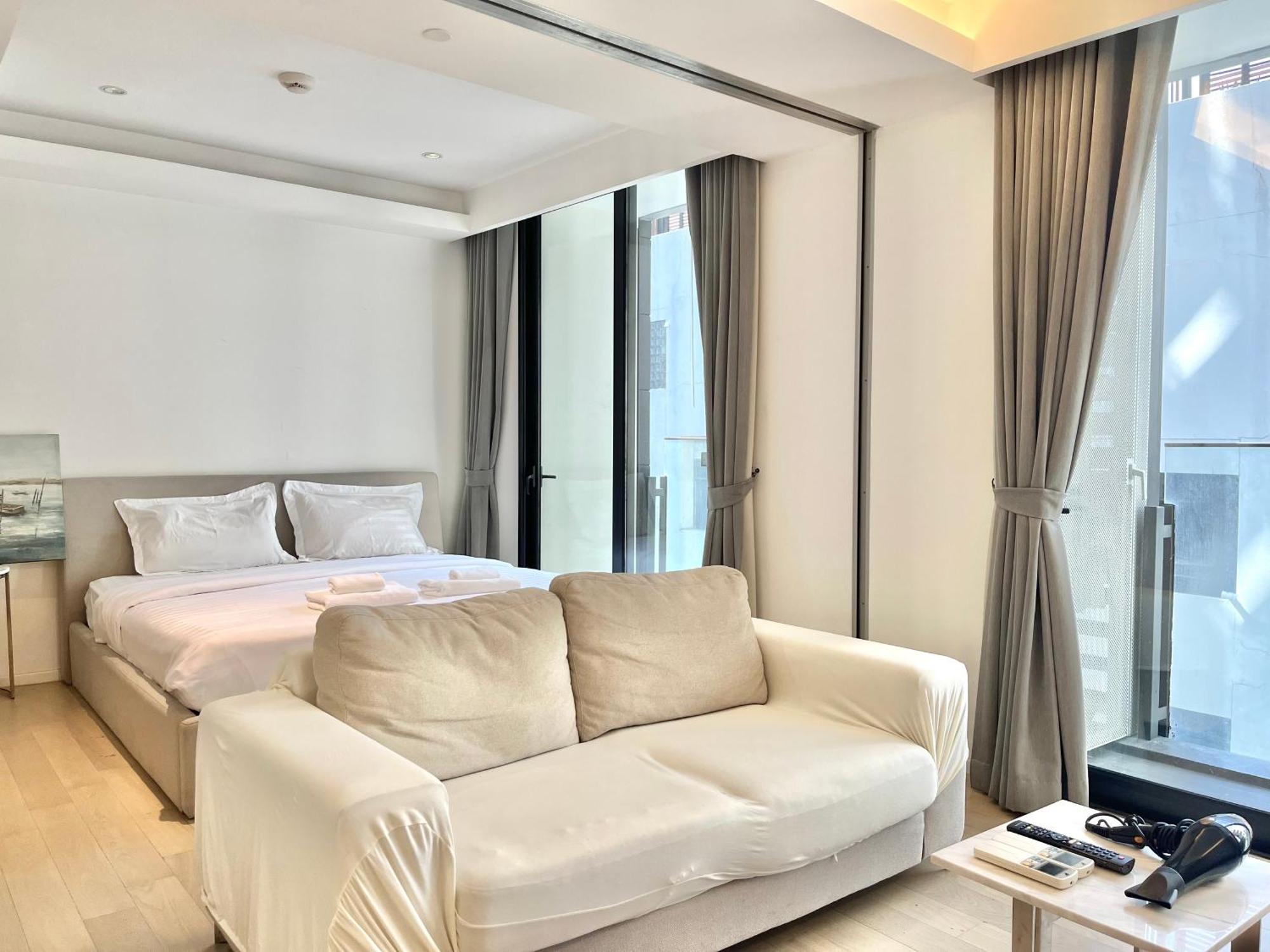 Appartamento Sukhumvit 11#luxury#pool#gym#bts Nana&mrt Sukhumvit#1br#max2ppl Bangkok
