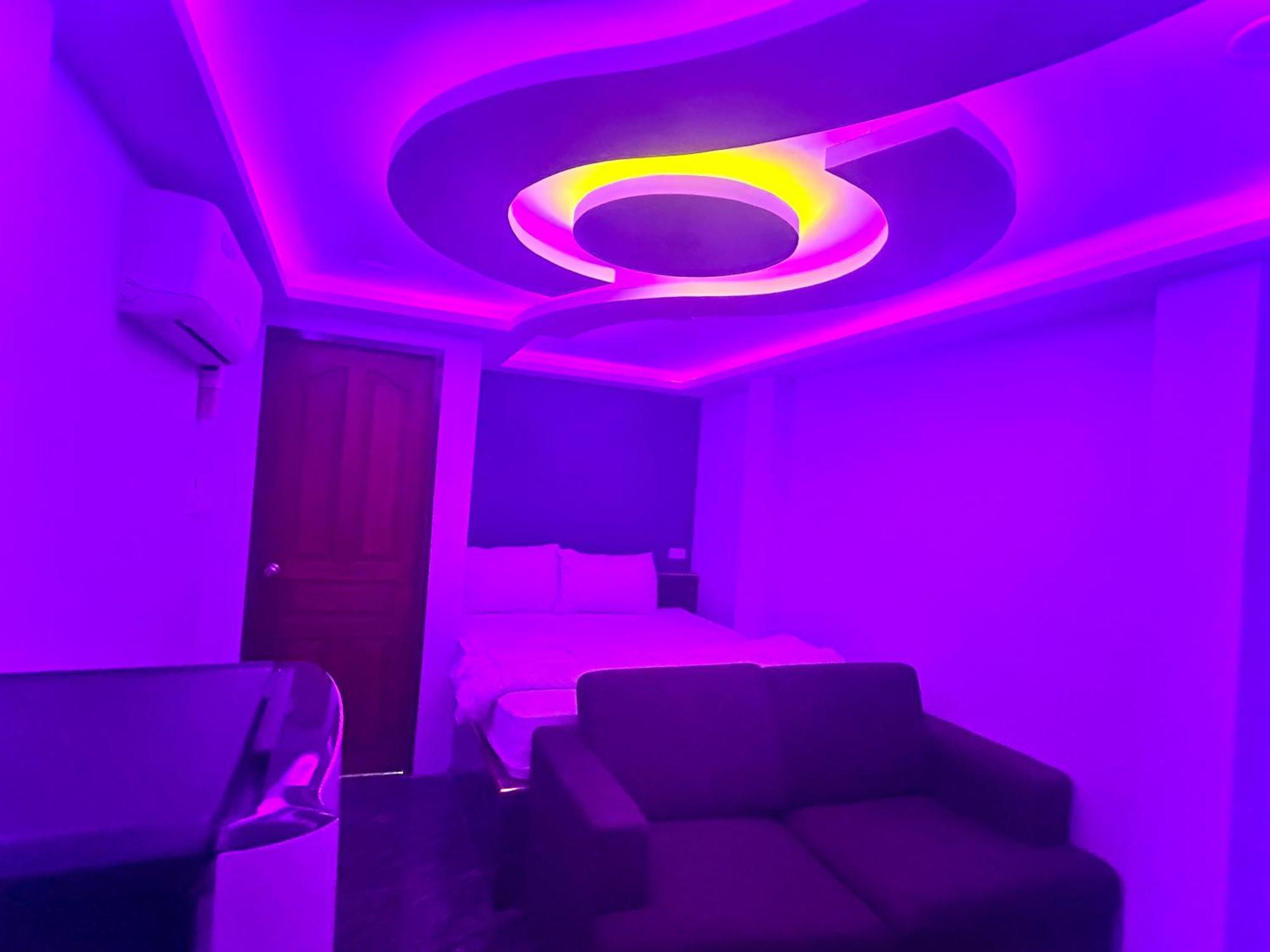 Bankhunchang Ramkhamhaeng Hostal Bangkok