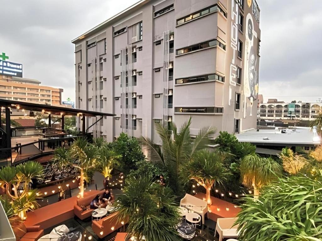 Letana Samuprakarn Hotell