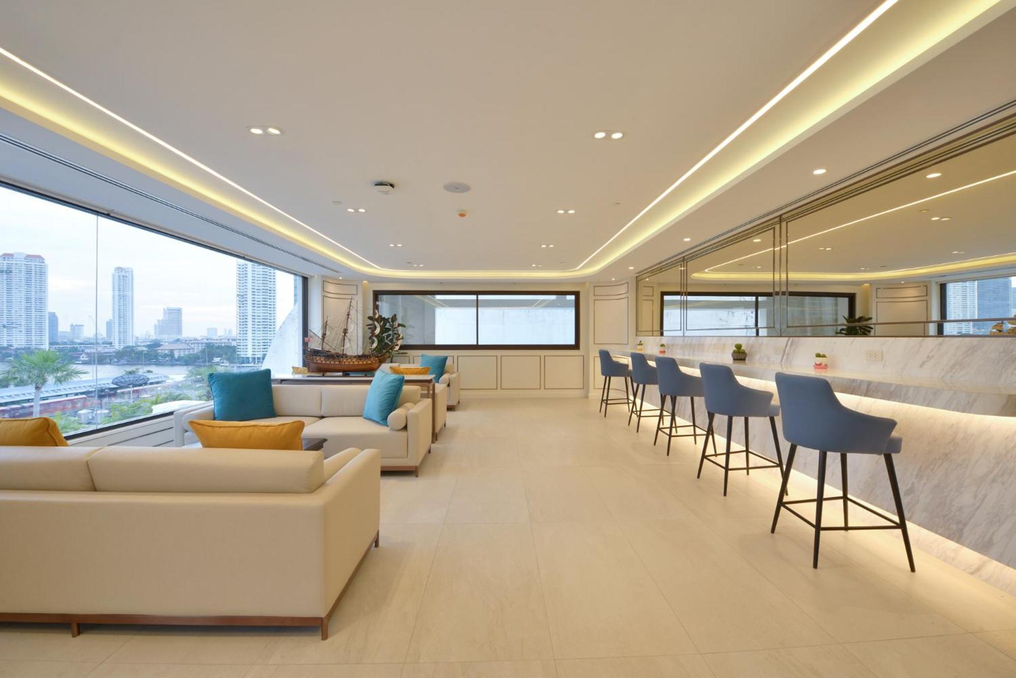 Centre Point Plus Hotel Silom - Newly Renovated 4* Bangkok