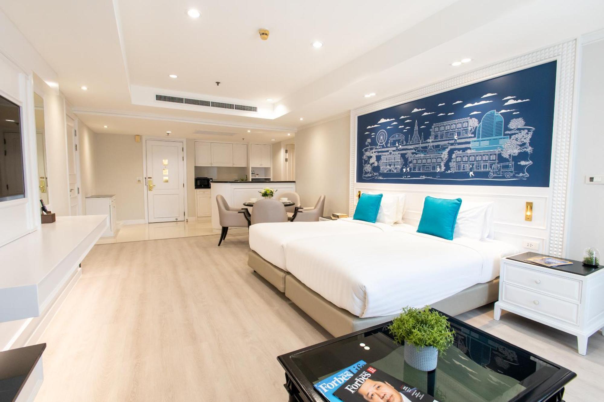 Centre Point Plus Hotel Silom - Newly Renovated Hotel Bangkok