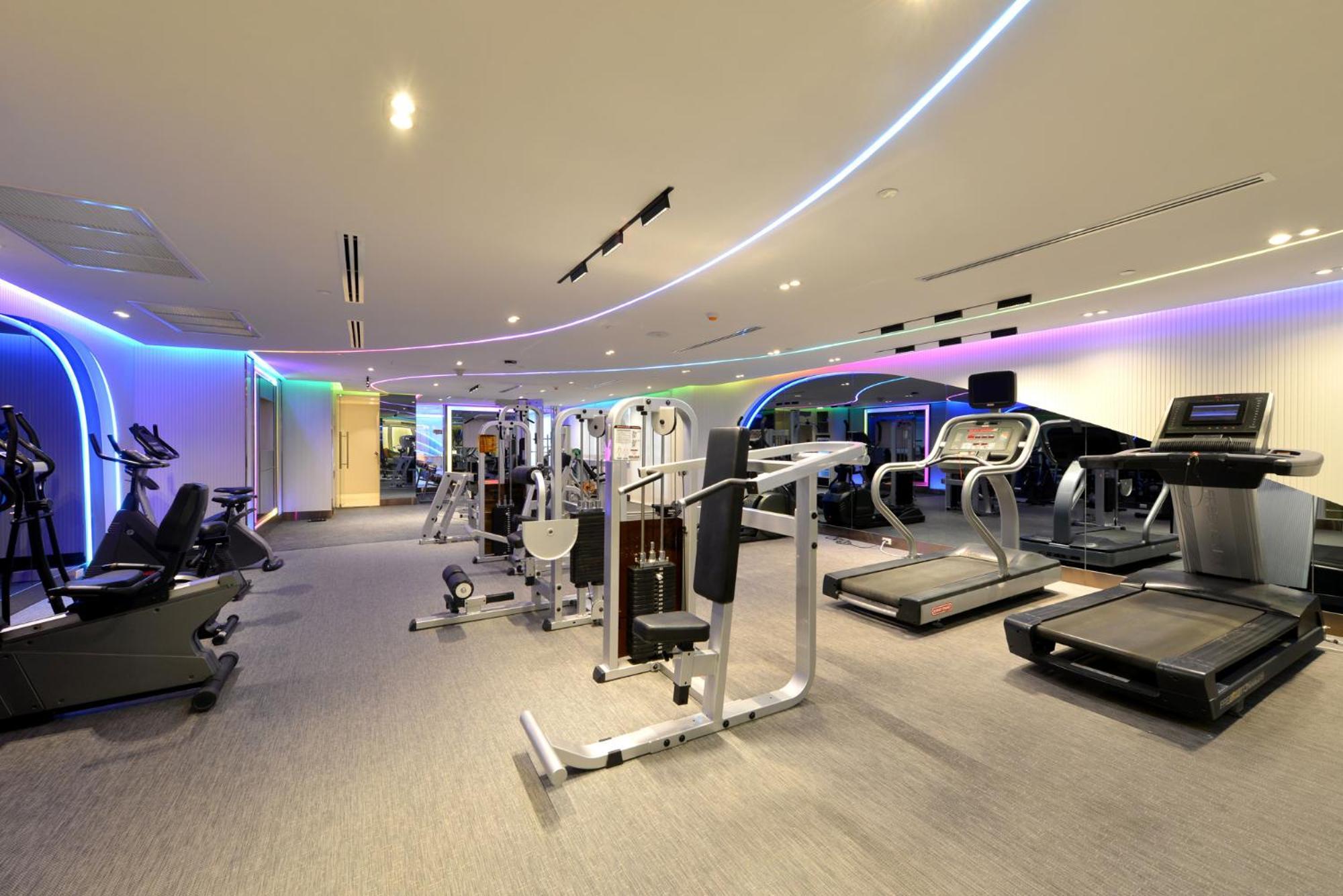 Centre Point Plus Hotel Silom - Newly Renovated Hotel 4*
