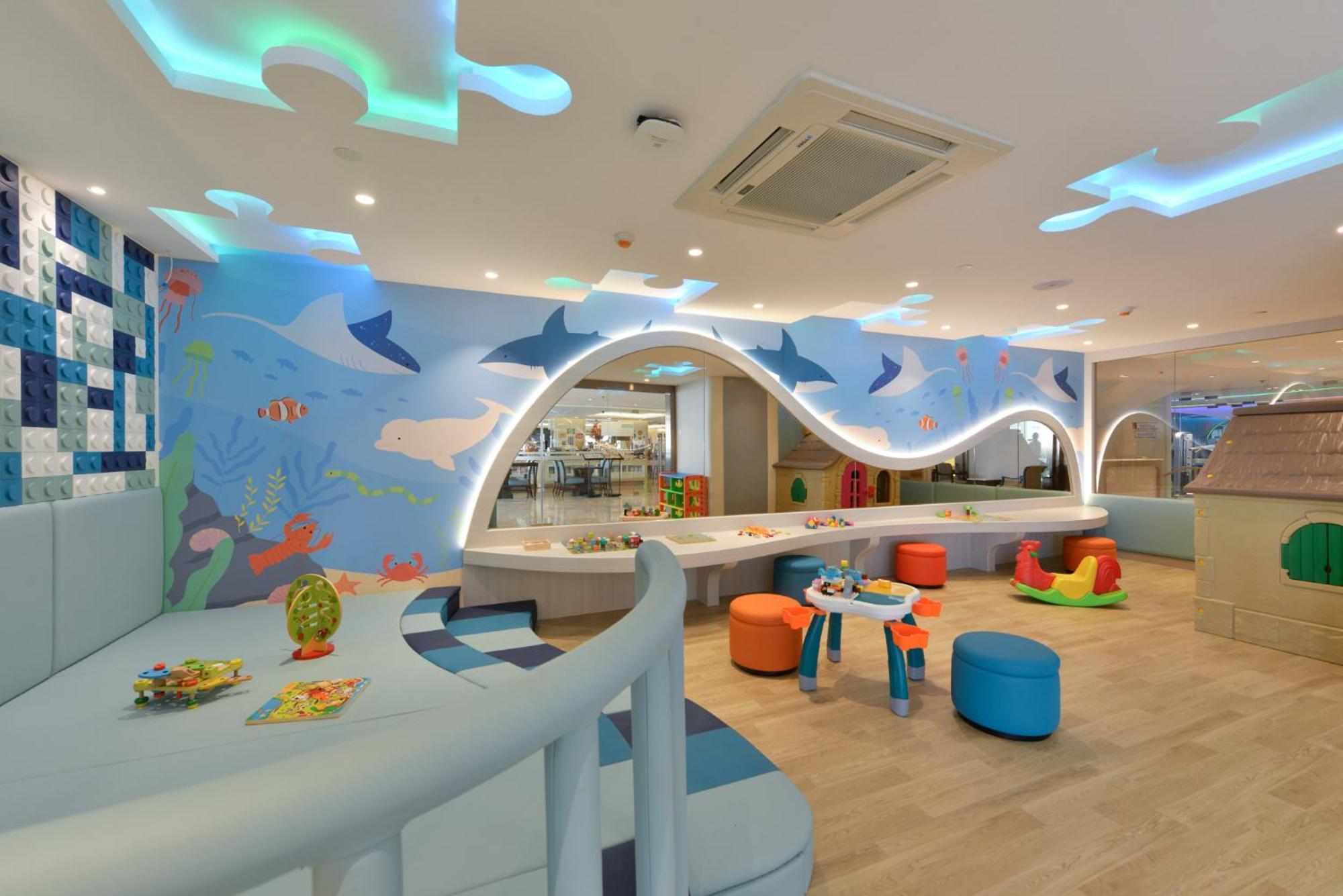 Centre Point Plus Hotel Silom - Newly Renovated Hotel Bangkok