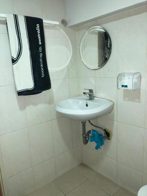 Miku Hostel *