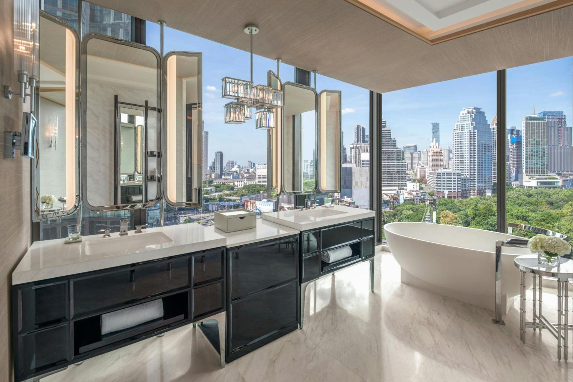 Khách sạn The Ritz-carlton, Bangkok