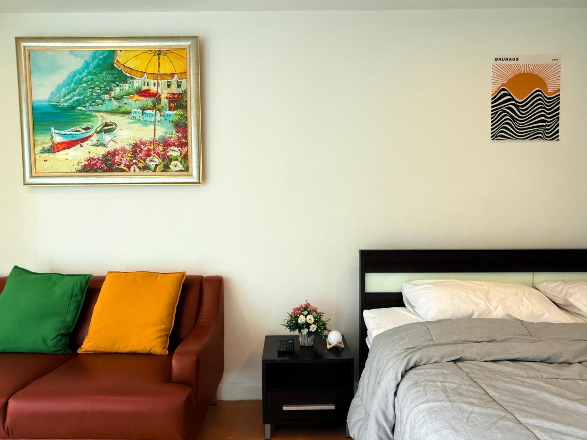 Spacious Friendly Near Bts Apartment