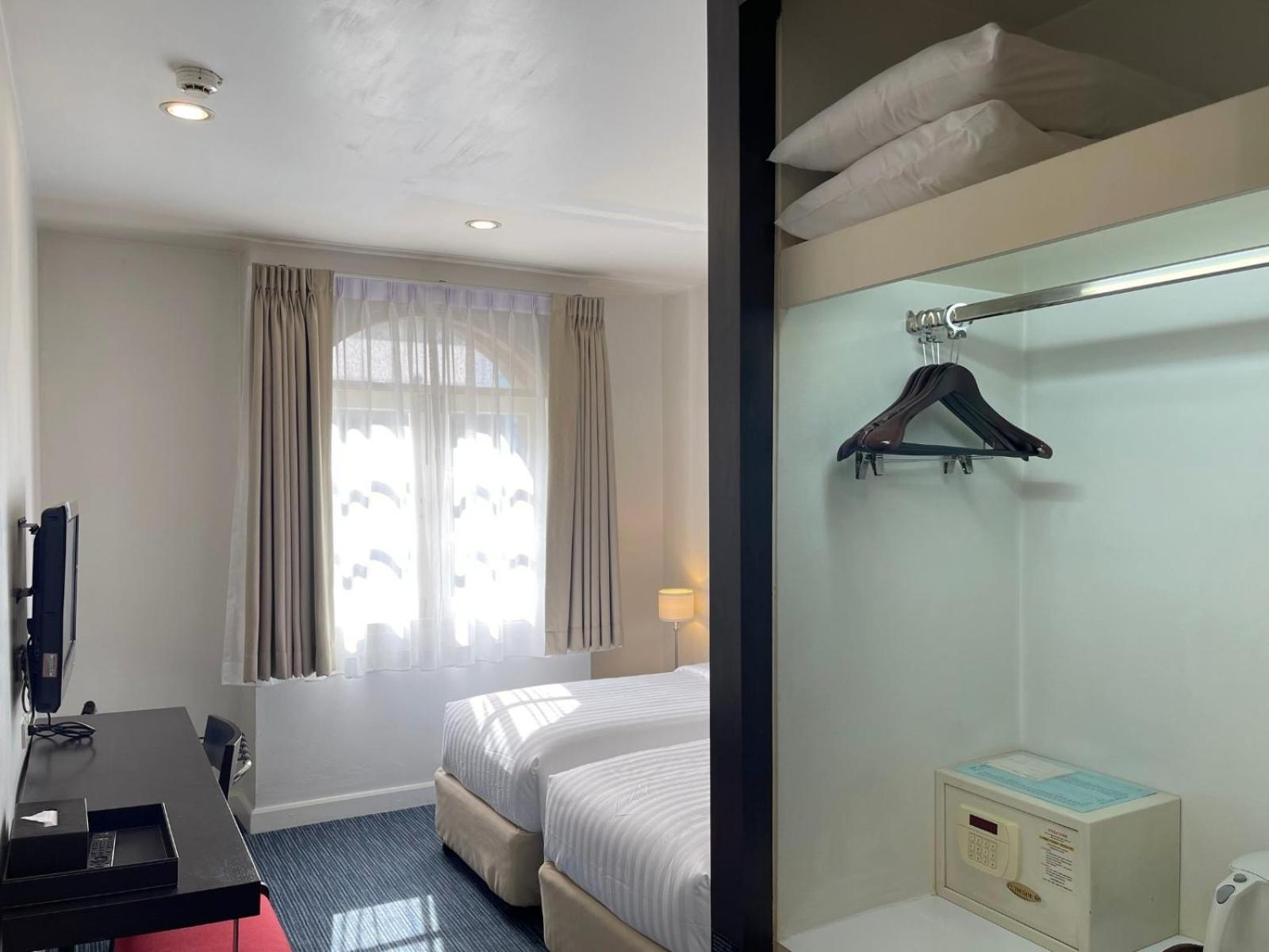 Hotel 24 3*
