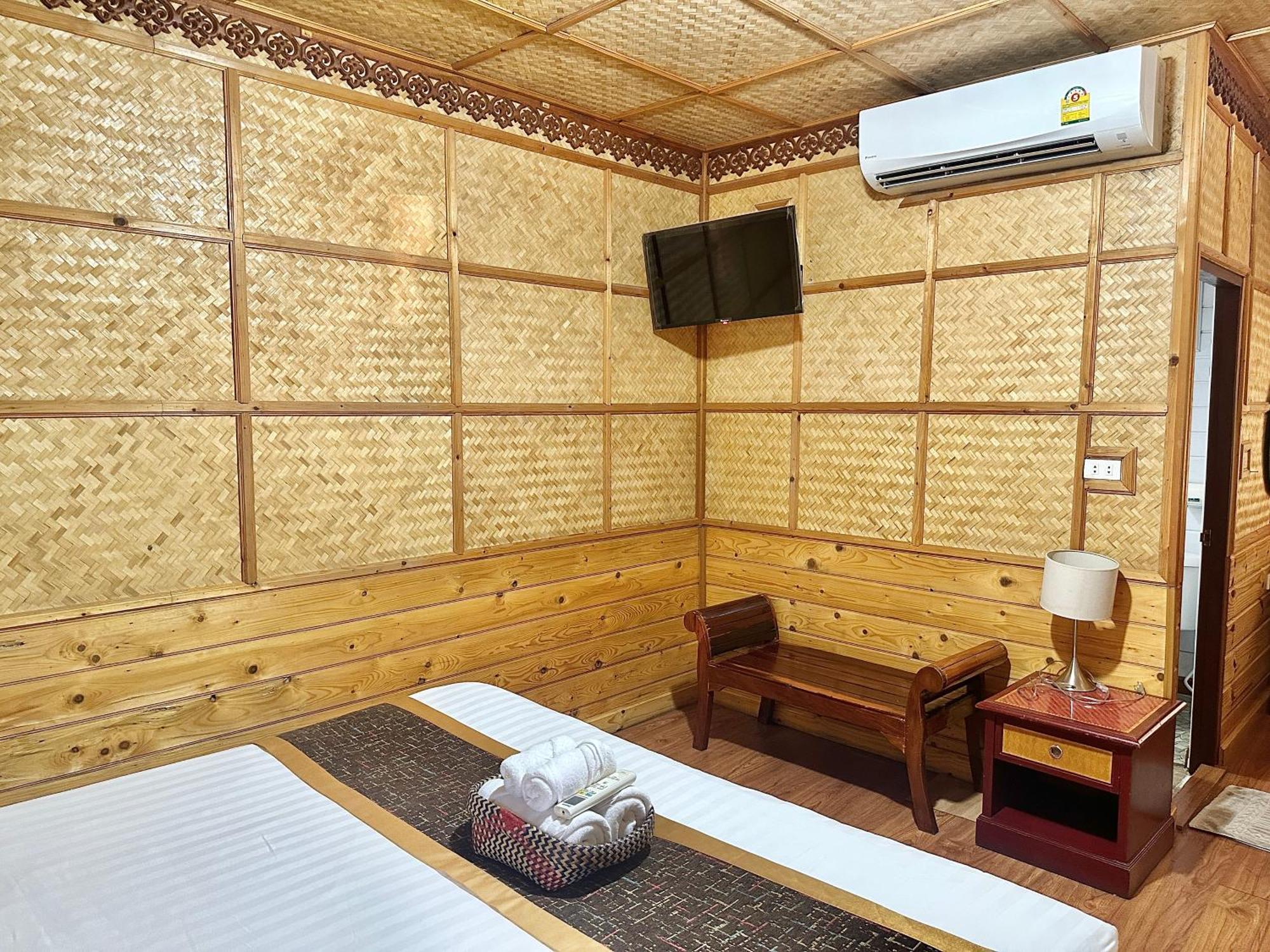 Montri Donmuang 2*