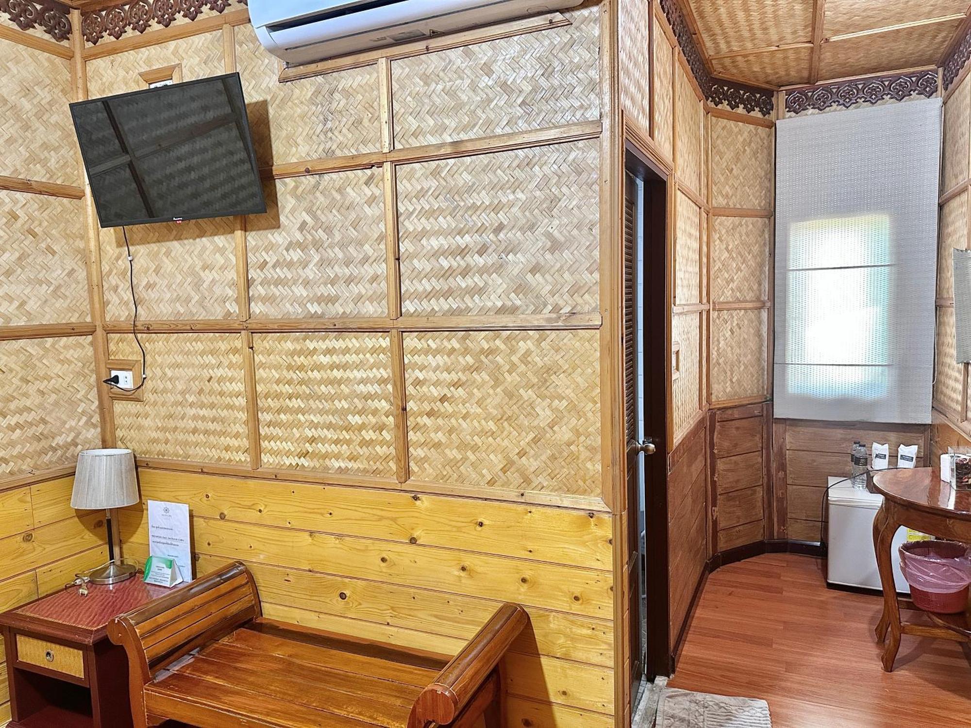 Khu nghỉ mát Montri Donmuang 2*