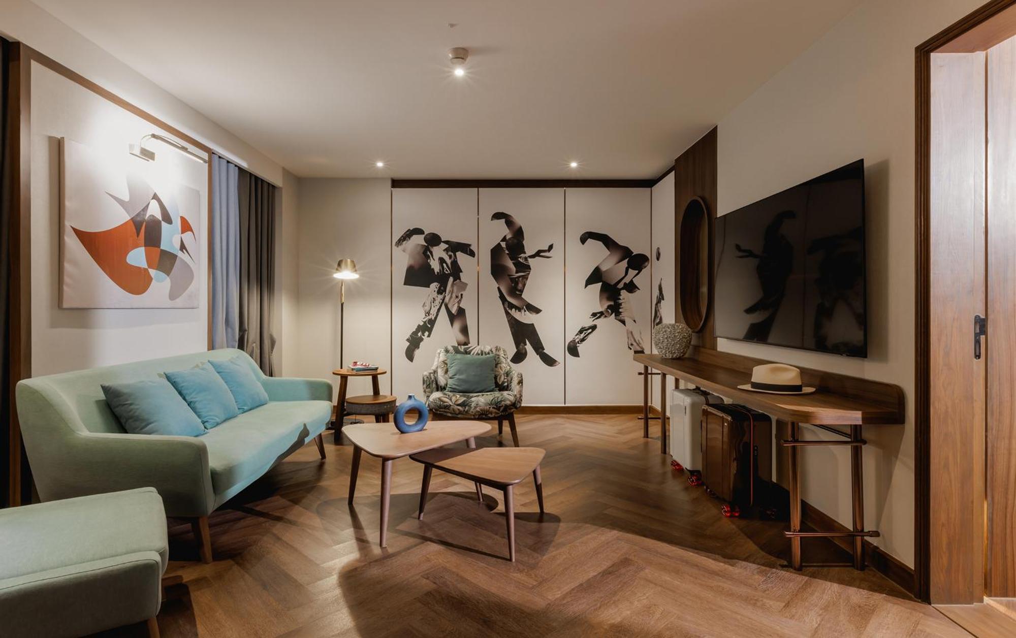 Public House - Sukhumvit 31 Khách sạn 5*