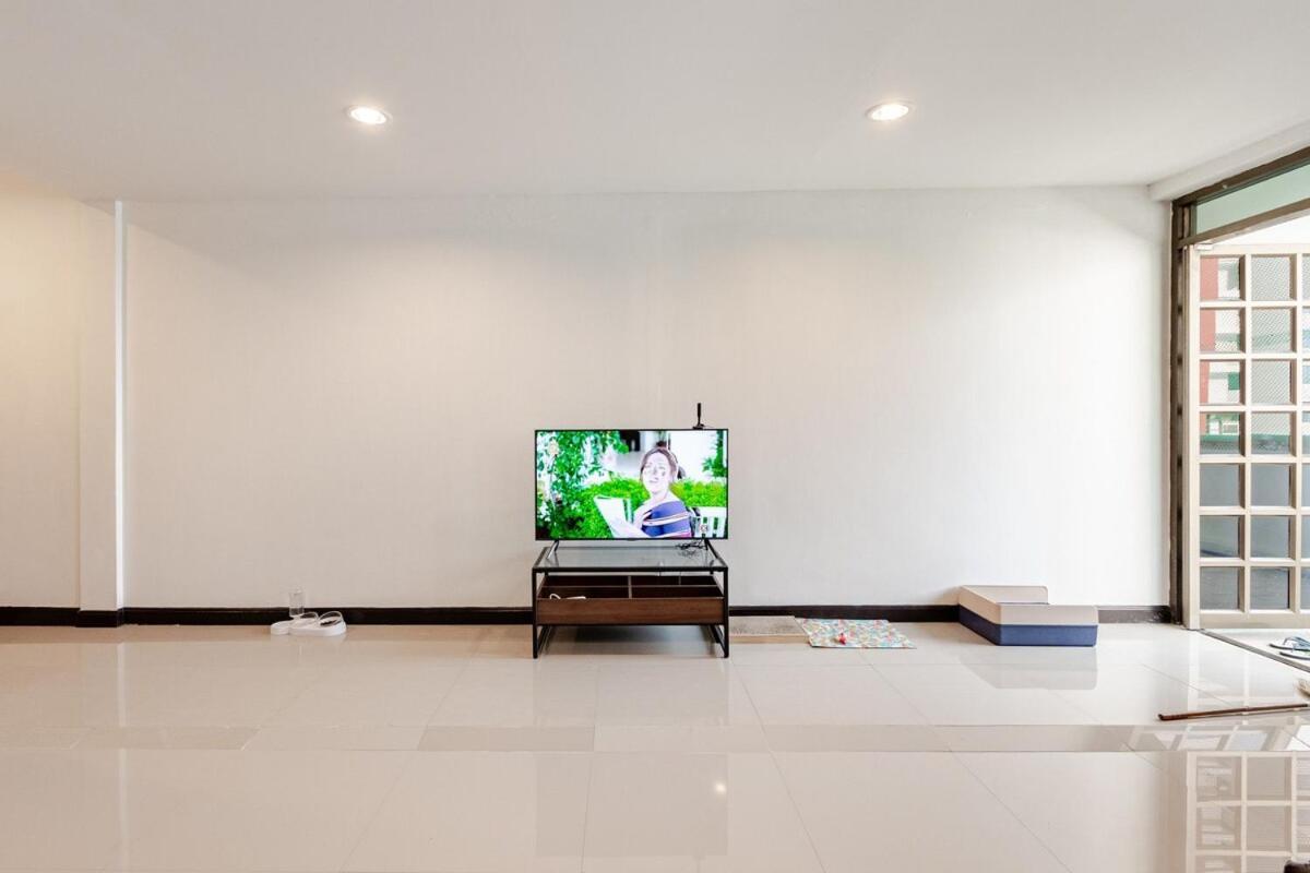 Apartment Surawong Bangkok