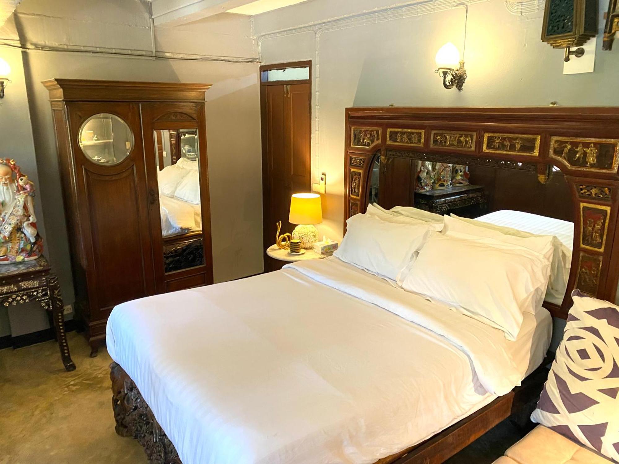 Cafe Ice Resident Bed & Breakfast Bangkok