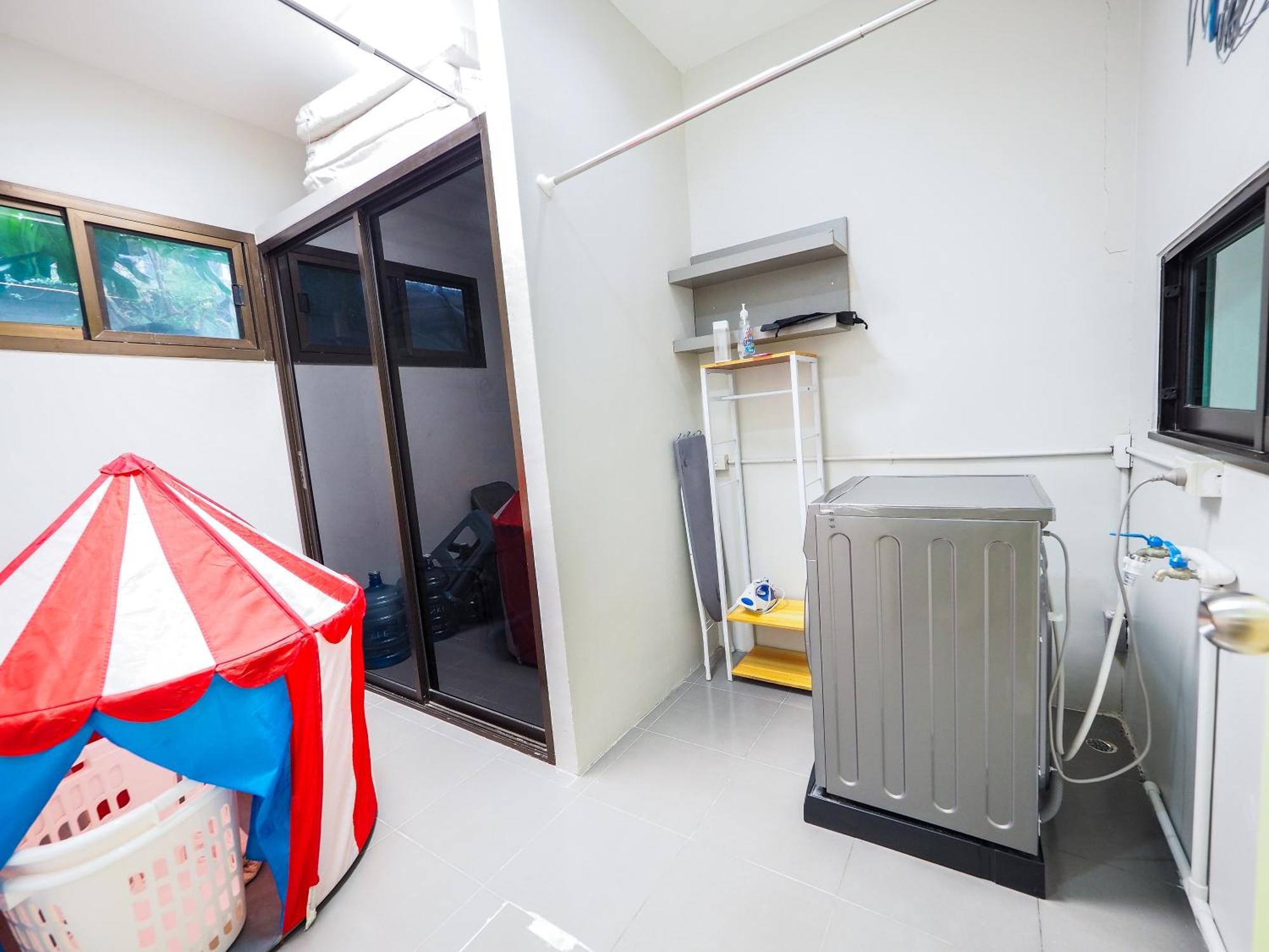 Rb8 Ramindra Skytrain Holiday home *