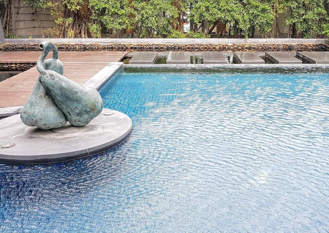 1 Bedroom High Floor Luxury With Pool,gym And Sauna Apartment