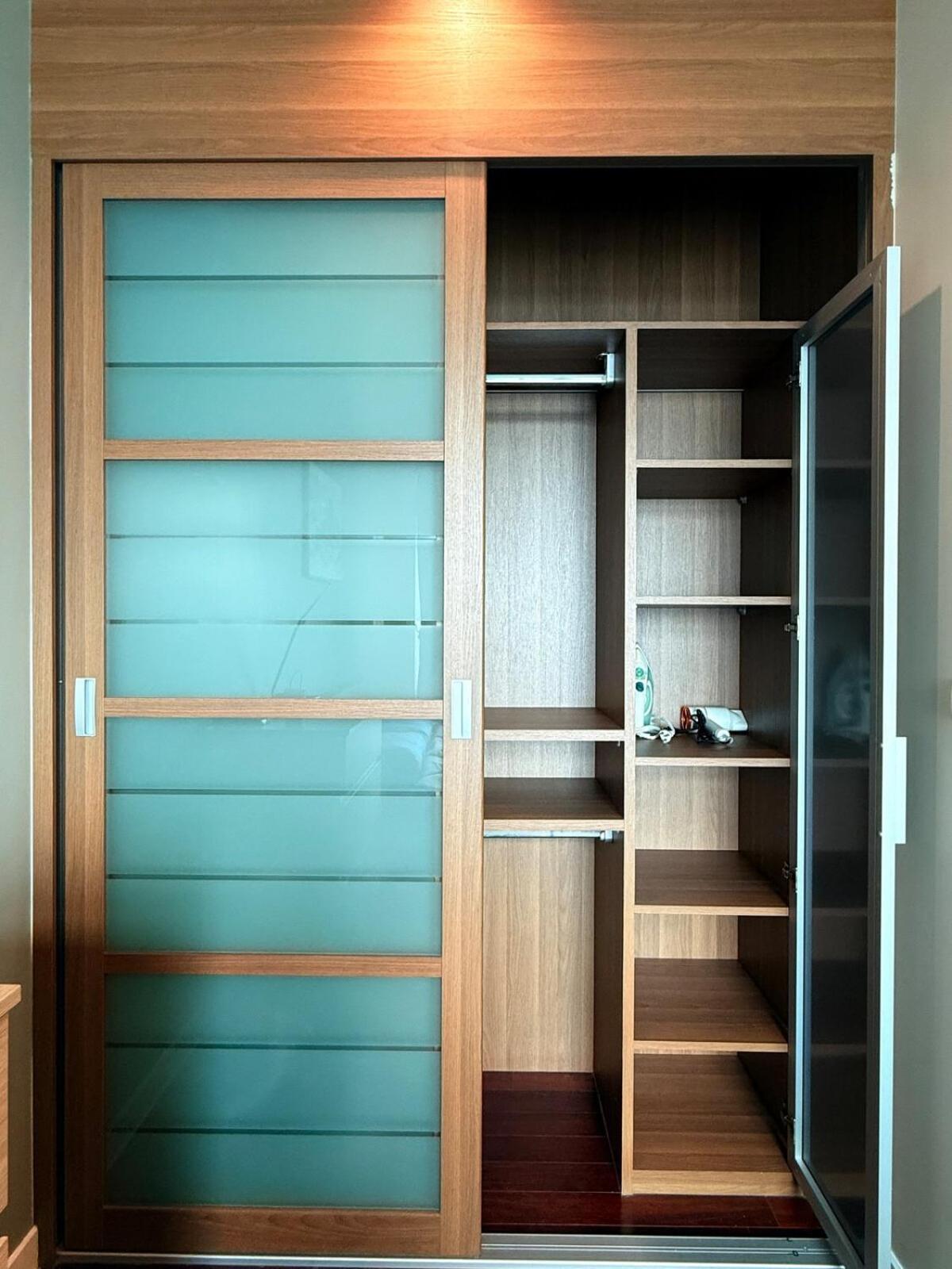1 Bedroom High Floor Luxury With Pool,gym And Sauna Apartment Bangkok